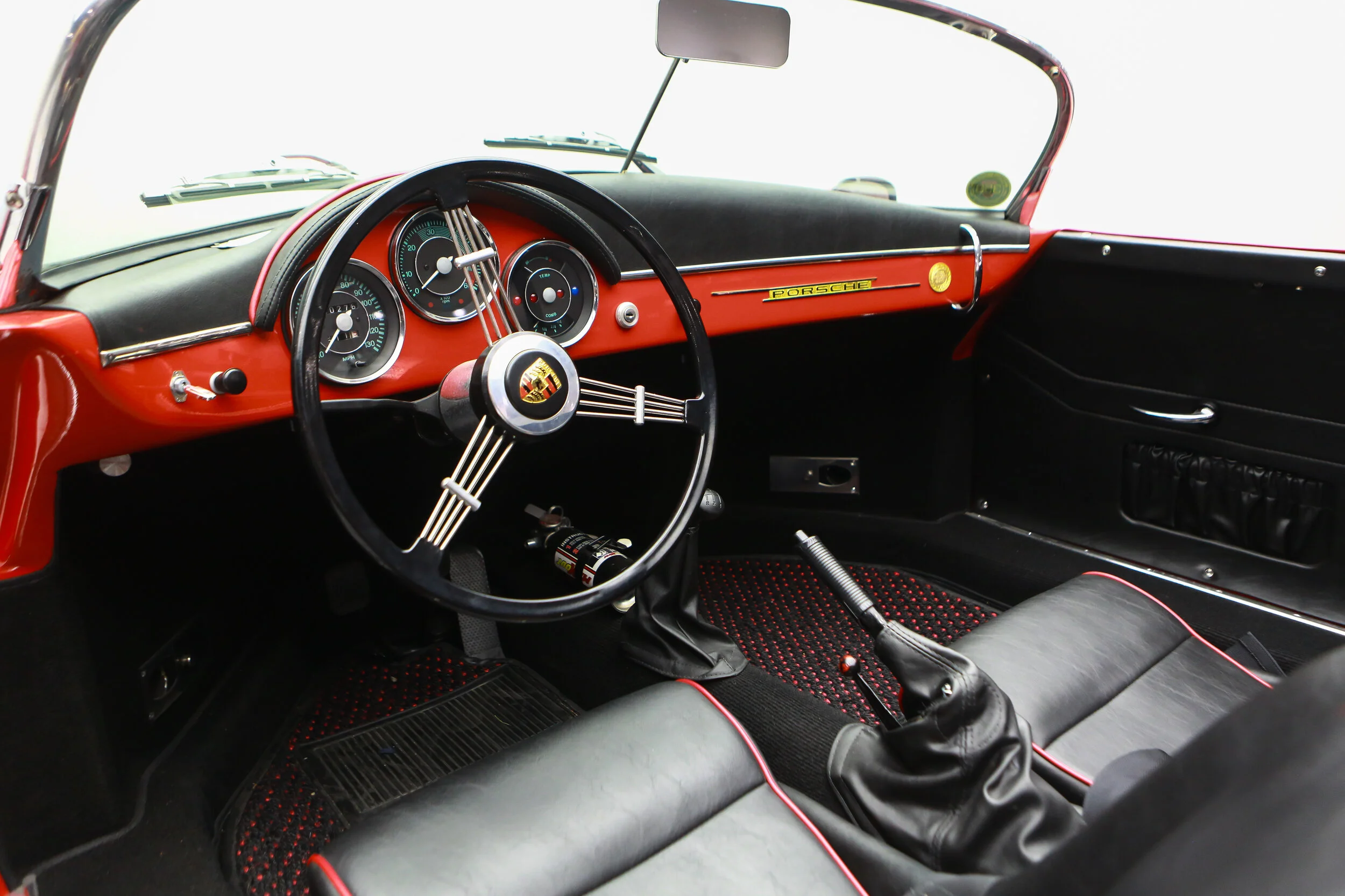 ROBERT_BASSAM_PORSCHE_356_SPEEDSTER_1957_RED (41).jpg