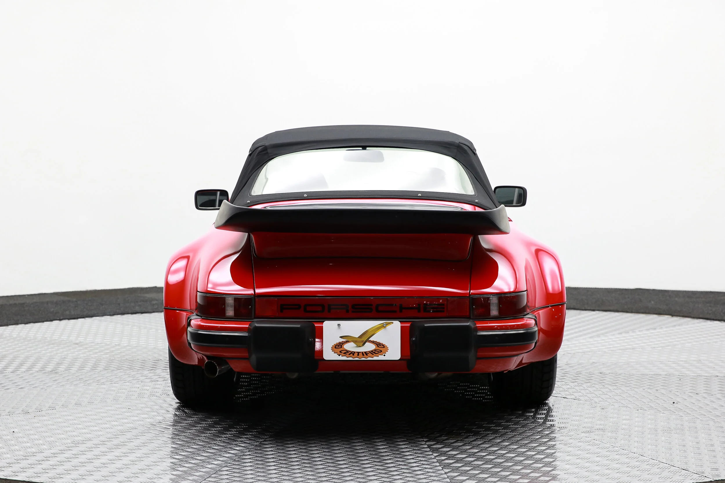 ROBERT_BASSAM_PORSCHE_911_SLANT_NOSE_1983_RED (2).jpg