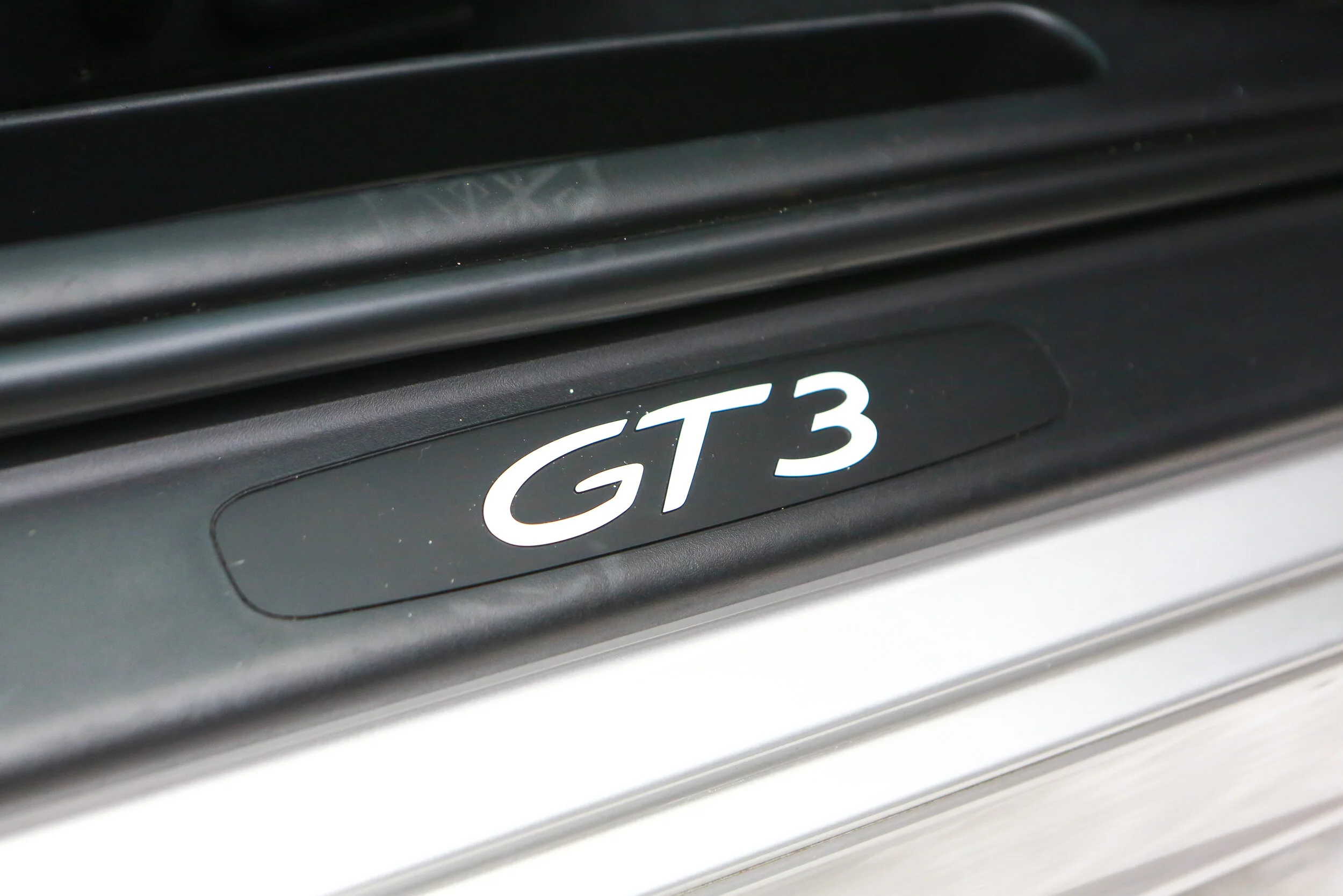 ROBERT_BASSAM_PORSCHE_GT3_2004_SILVER_ORANGE (121).jpg