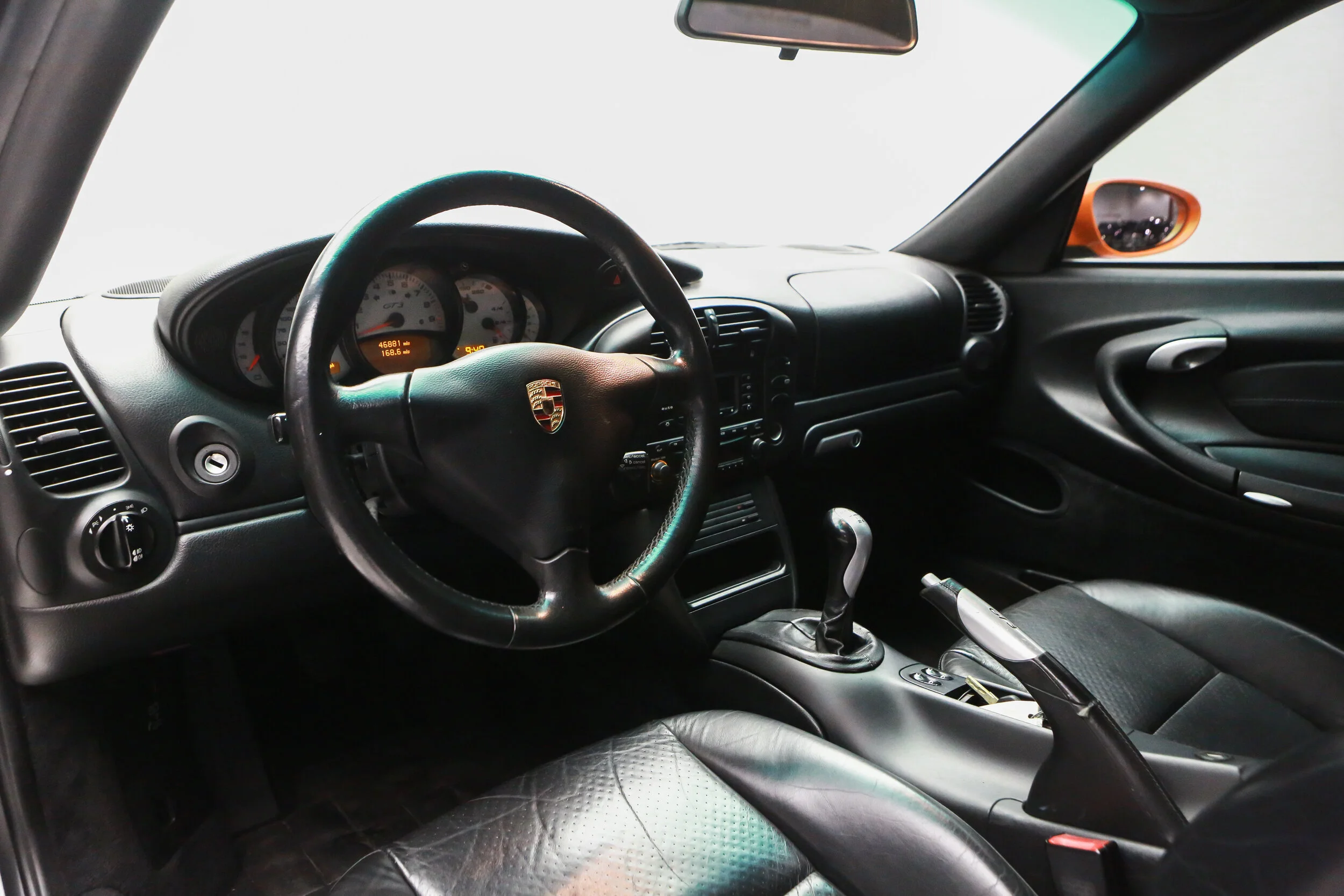 ROBERT_BASSAM_PORSCHE_GT3_2004_SILVER_ORANGE (104).jpg