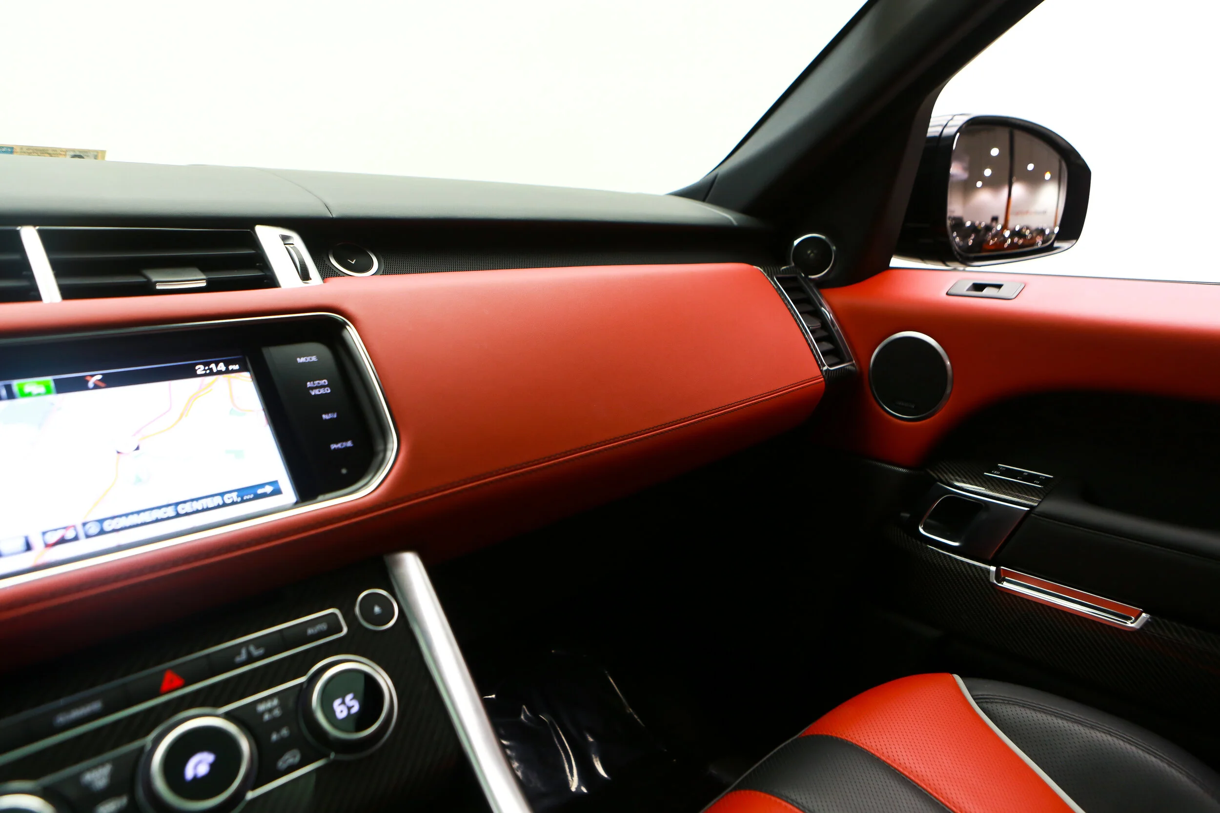 ROBERT_BASSAM_RANGE_ROVER_SVR_BLACK (22).jpg