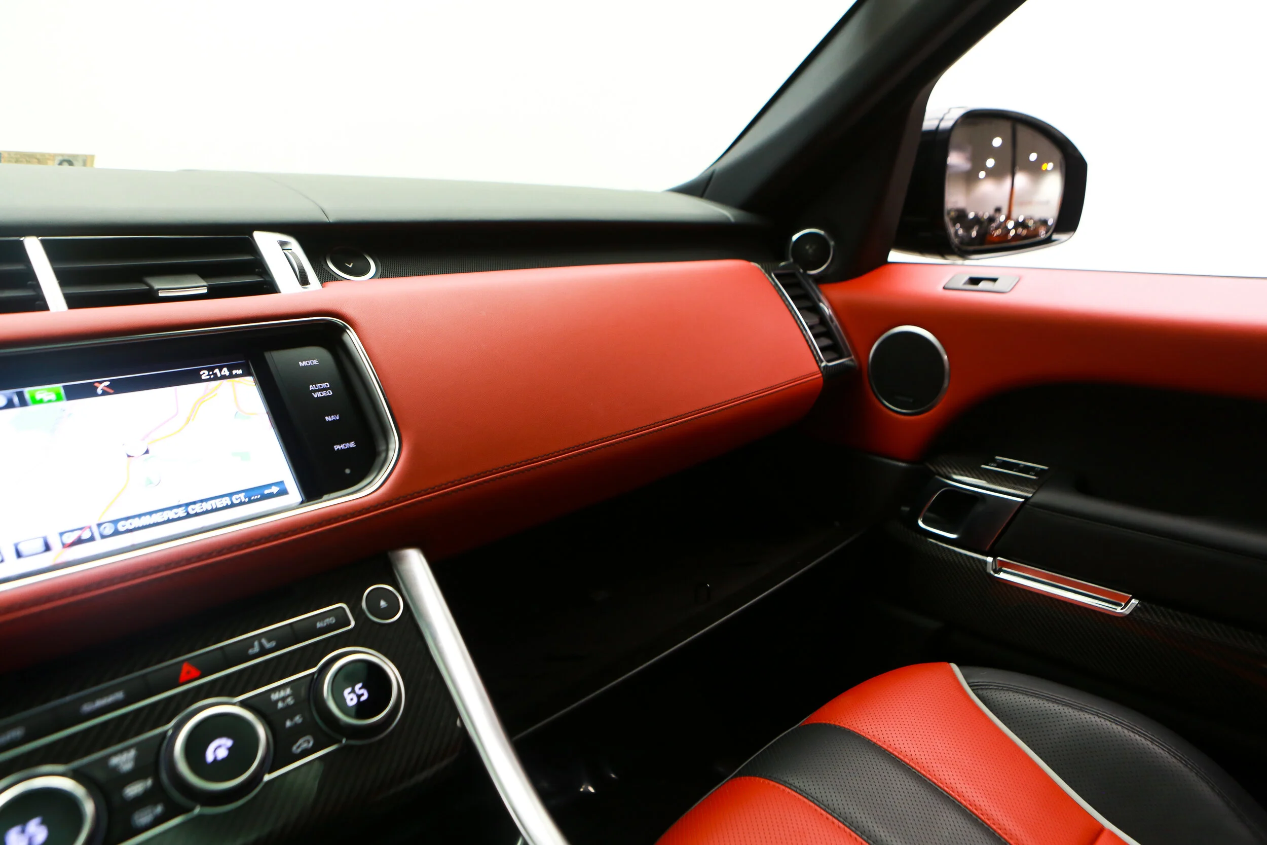 ROBERT_BASSAM_RANGE_ROVER_SVR_BLACK (23).jpg