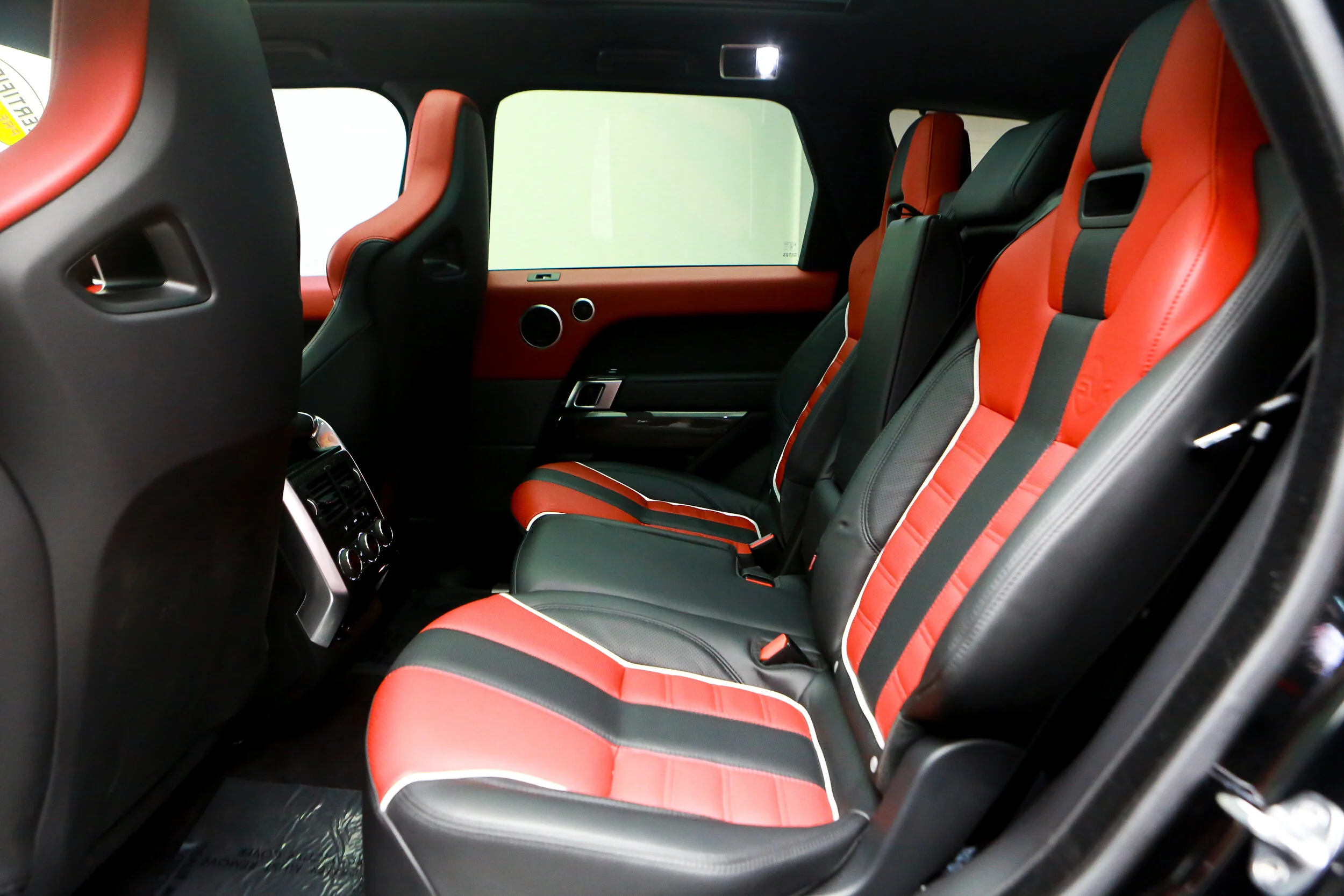 ROBERT_BASSAM_RANGE_ROVER_SVR_BLACK (28).jpg