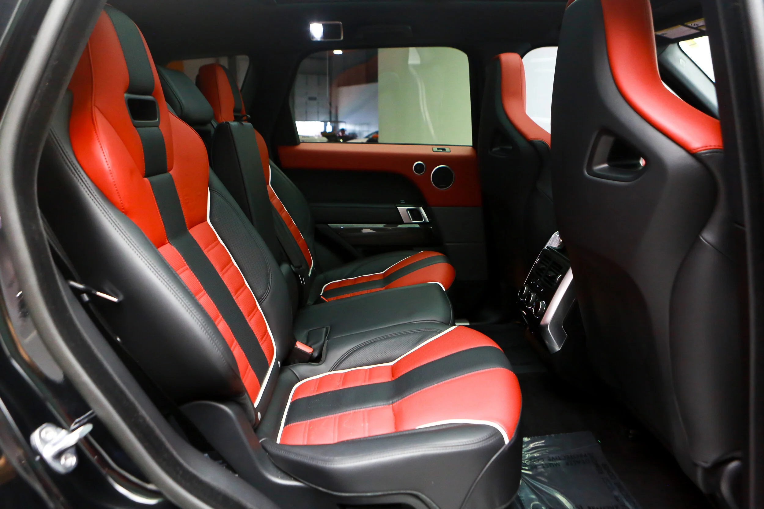 ROBERT_BASSAM_RANGE_ROVER_SVR_BLACK (36).jpg