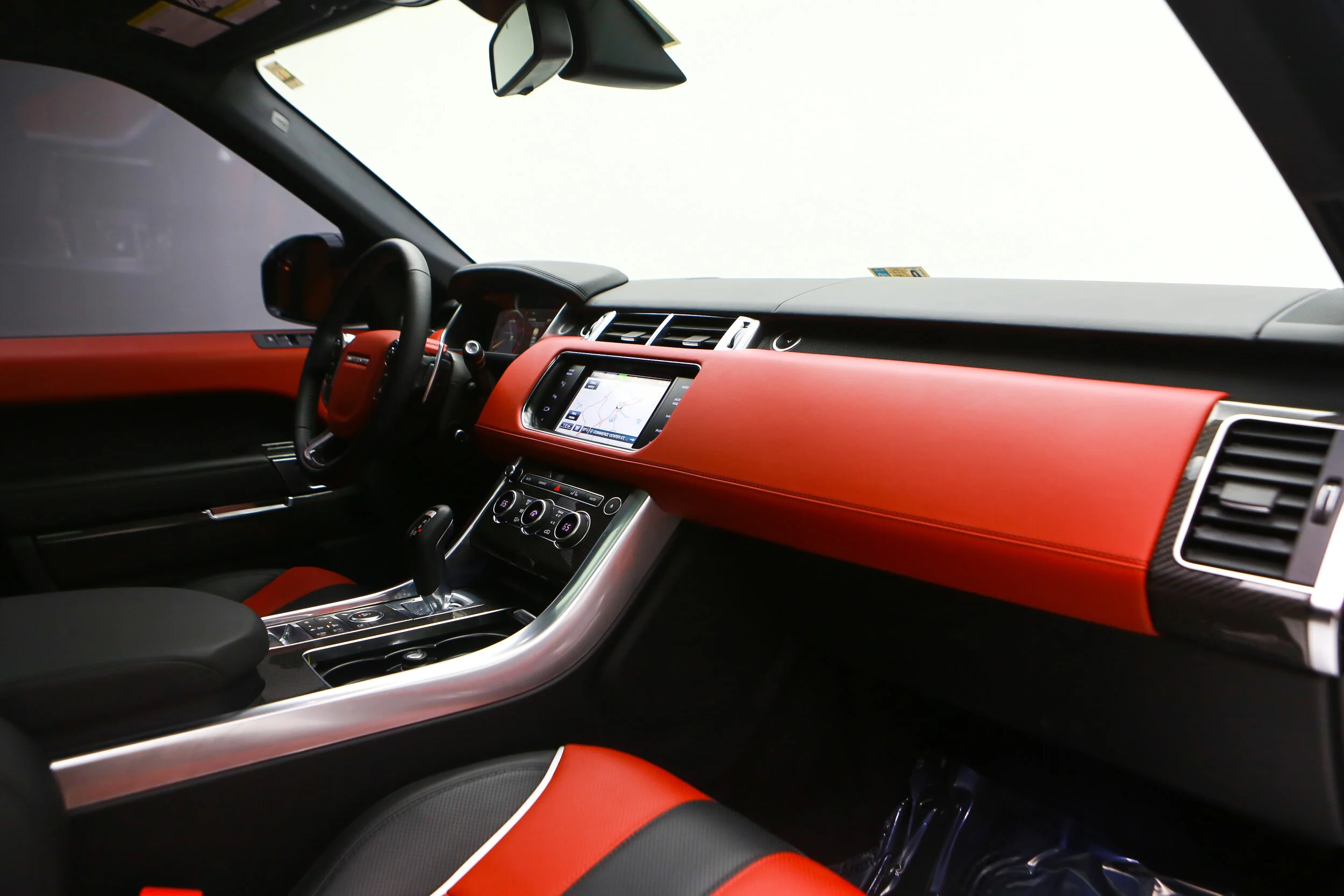 ROBERT_BASSAM_RANGE_ROVER_SVR_BLACK (38).jpg