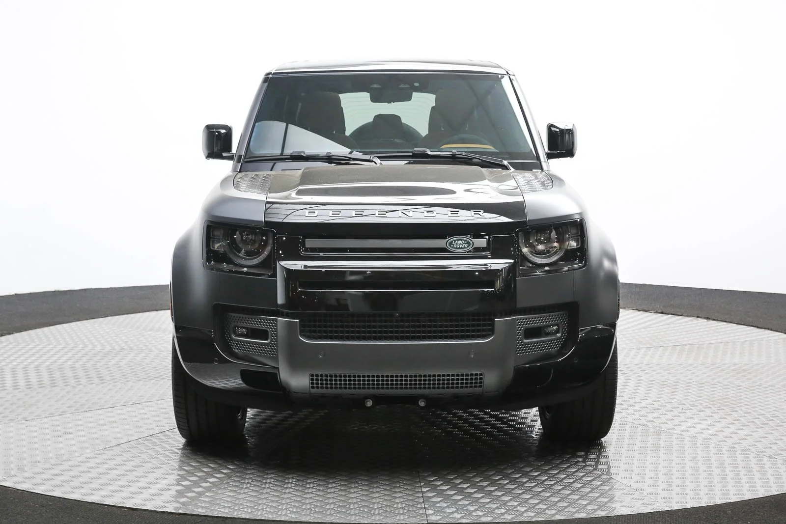 DEFENDER (52).jpg