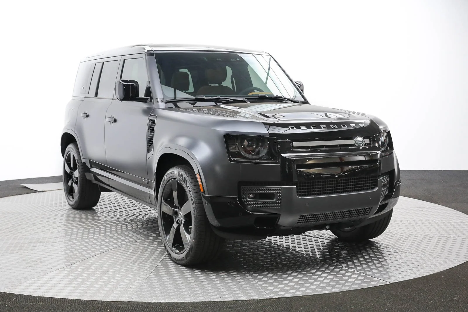 DEFENDER (53).jpg