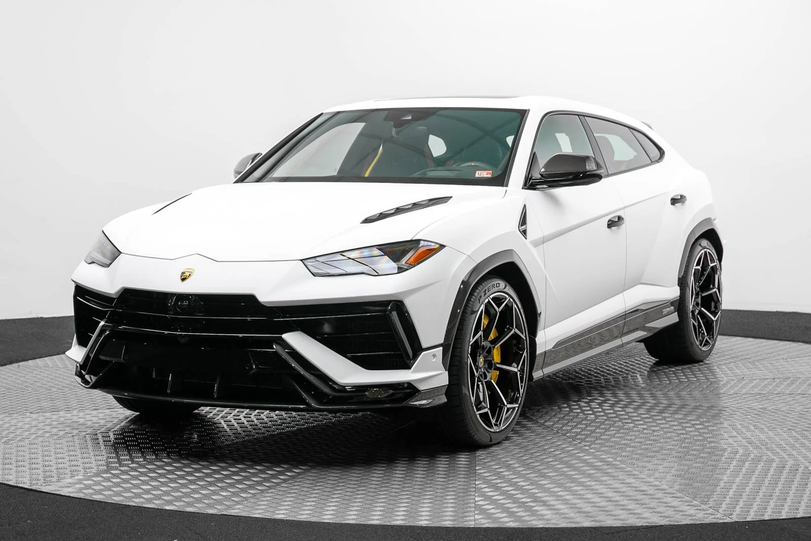 URUS PERFOMANTE (55).jpg