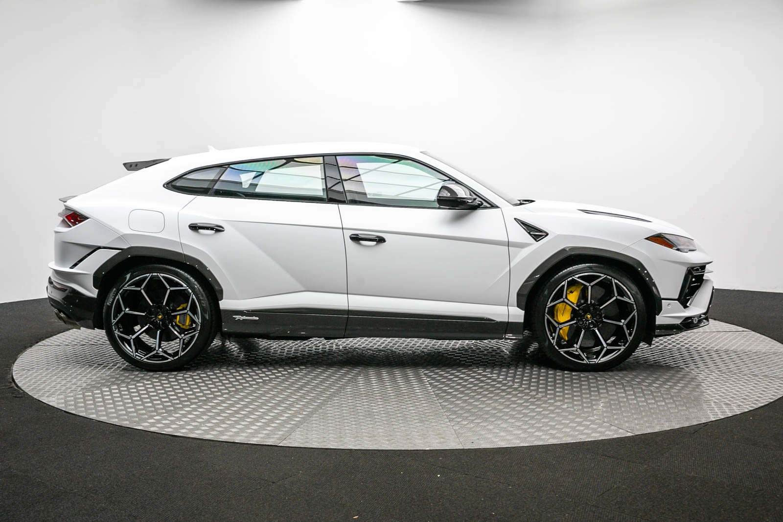 URUS PERFOMANTE (51).jpg