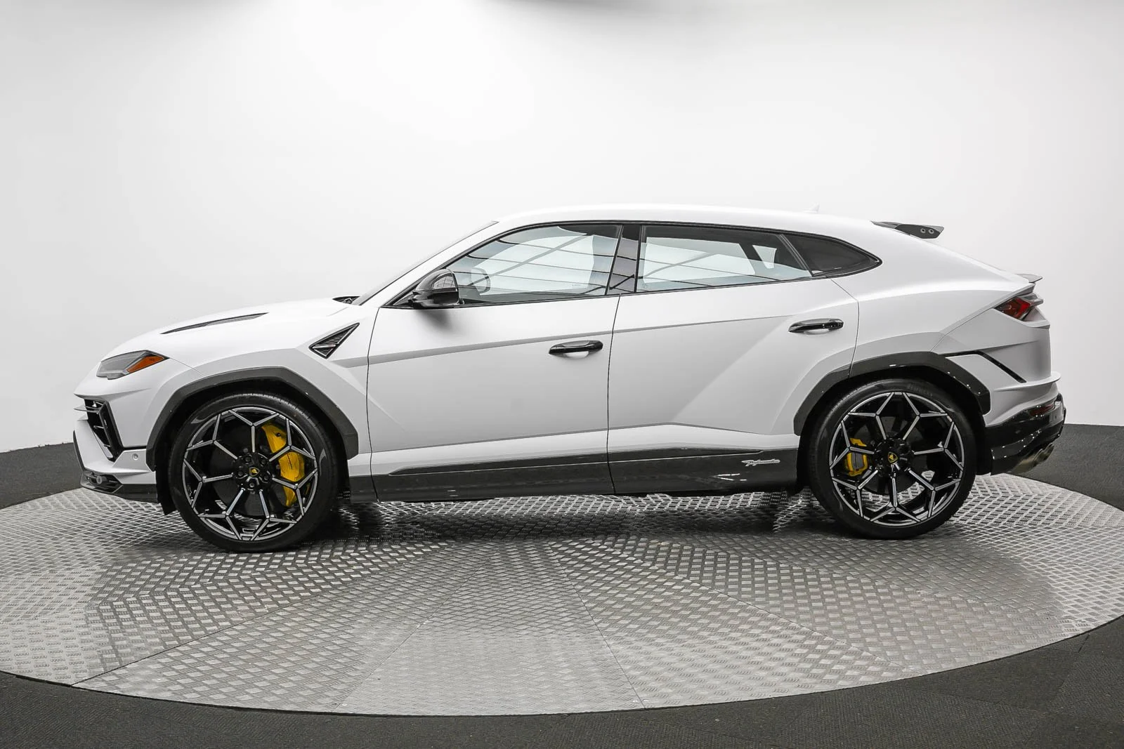 URUS PERFOMANTE (71).jpg
