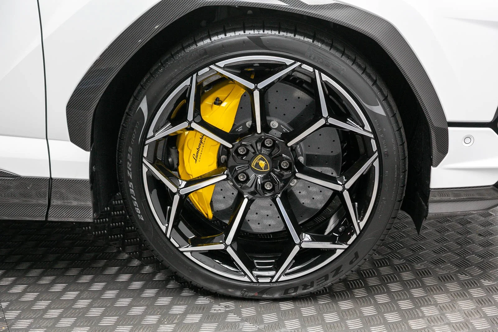 URUS PERFOMANTE (45).jpg
