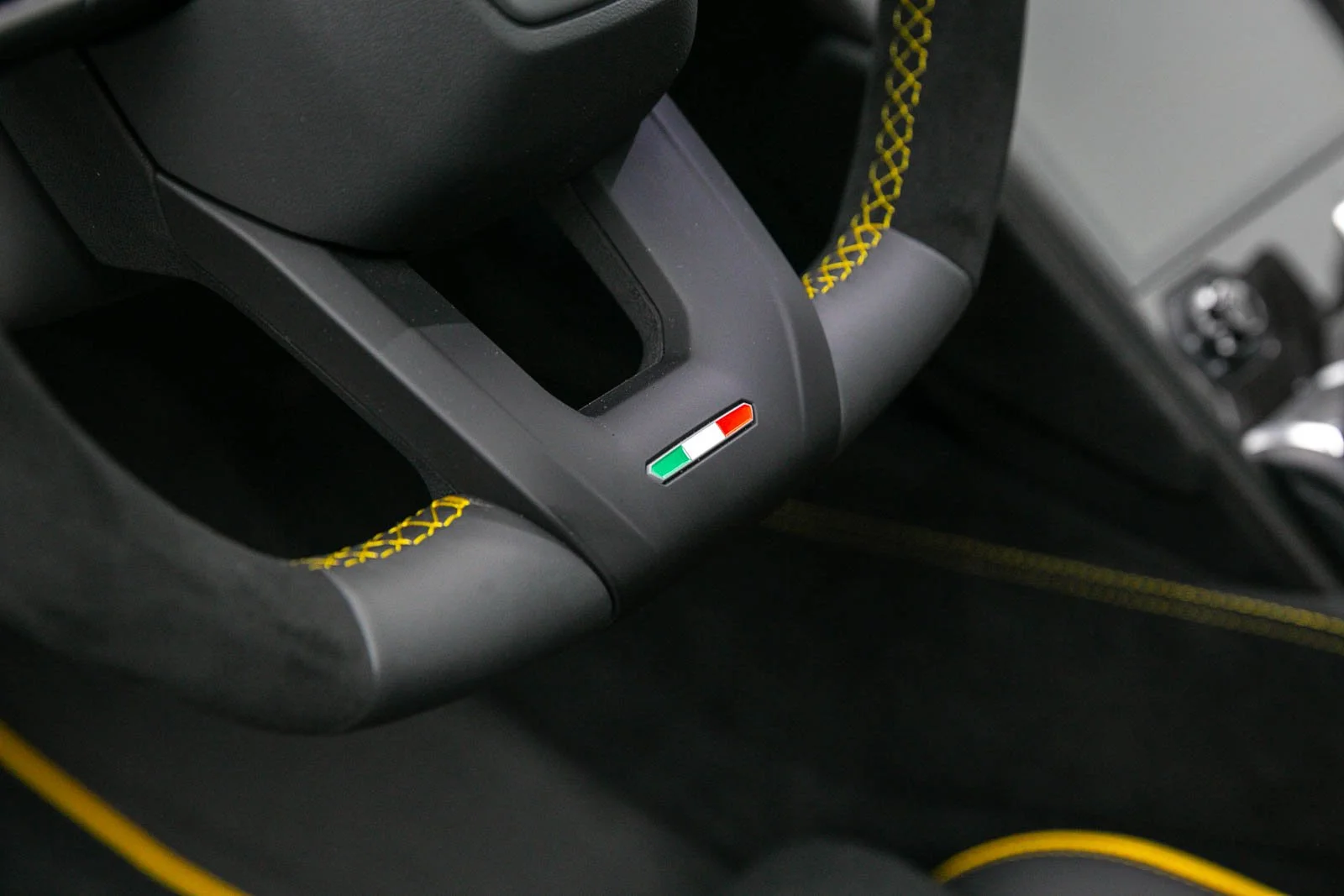 URUS PERFOMANTE (68).jpg
