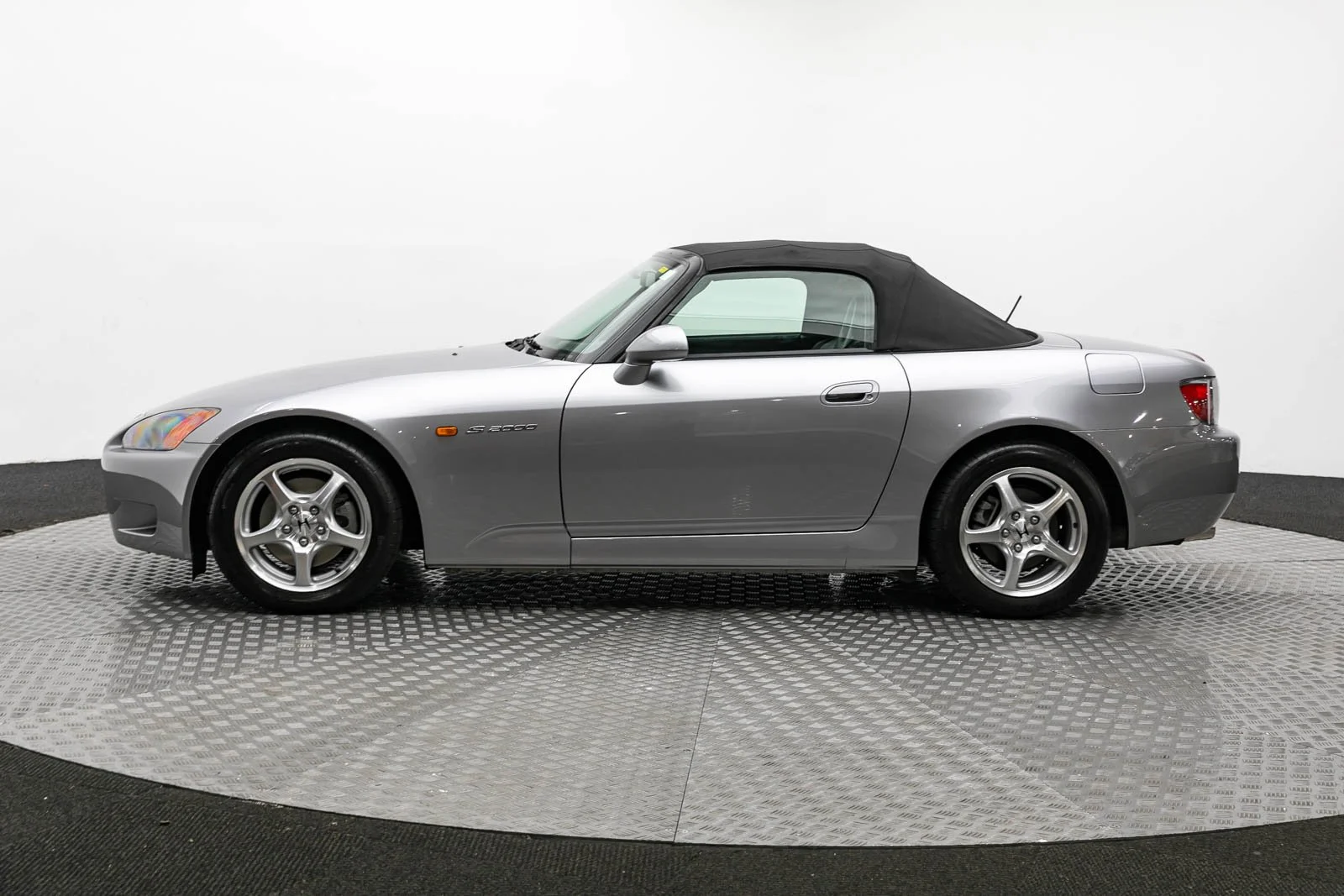 S2000 (48).jpg