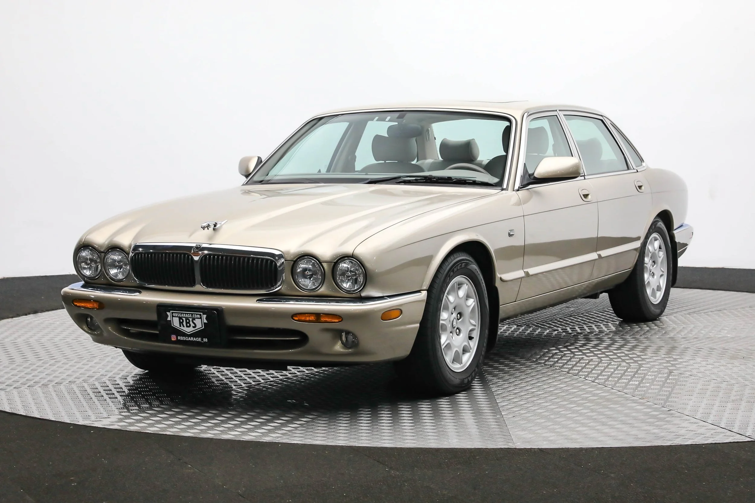 RB JAG (45).jpg