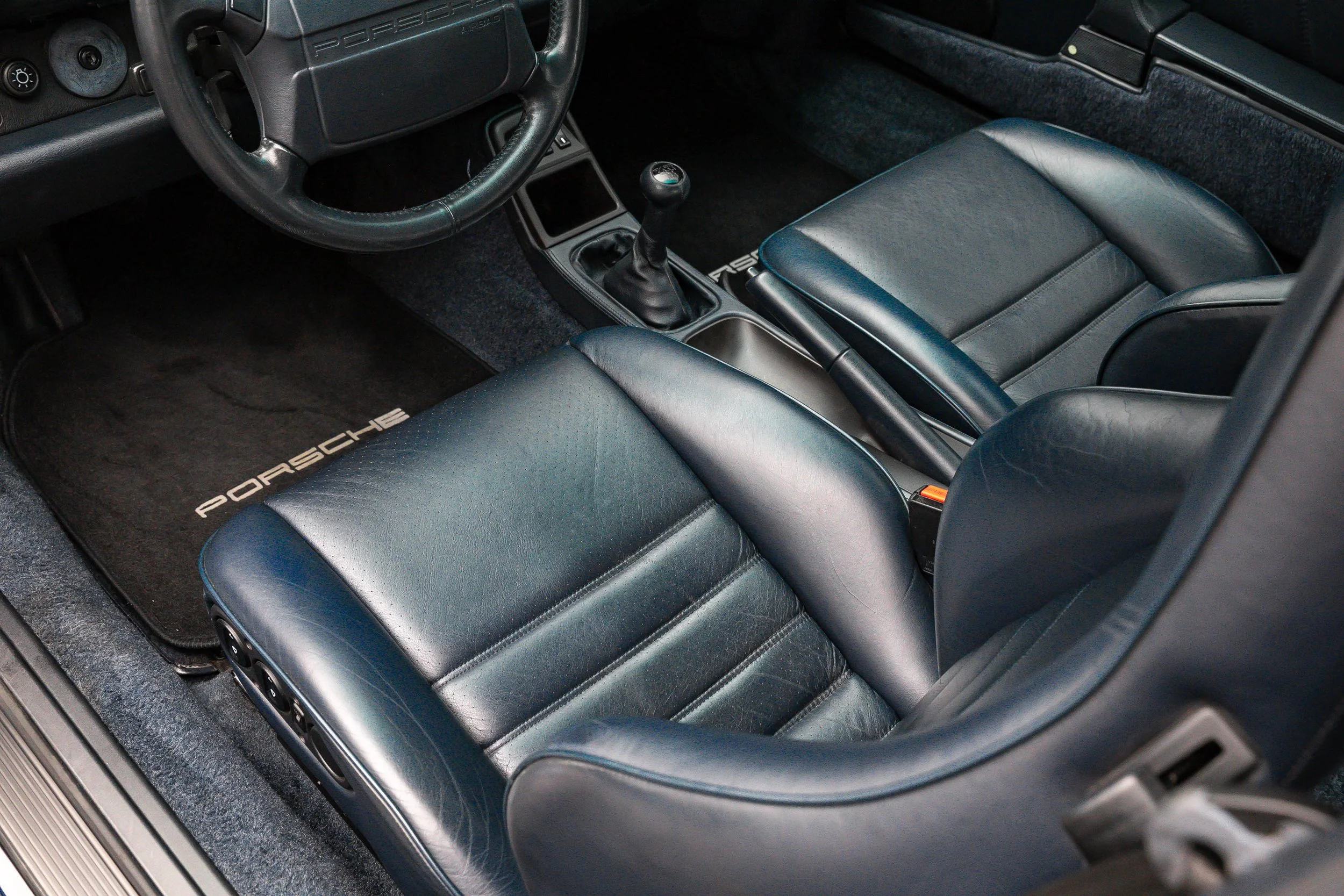 92 964 TURBO (15).jpg