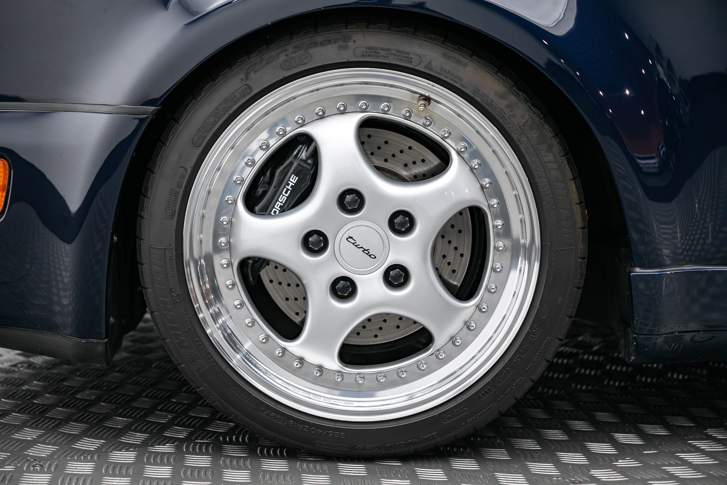 92 964 TURBO (60).jpg