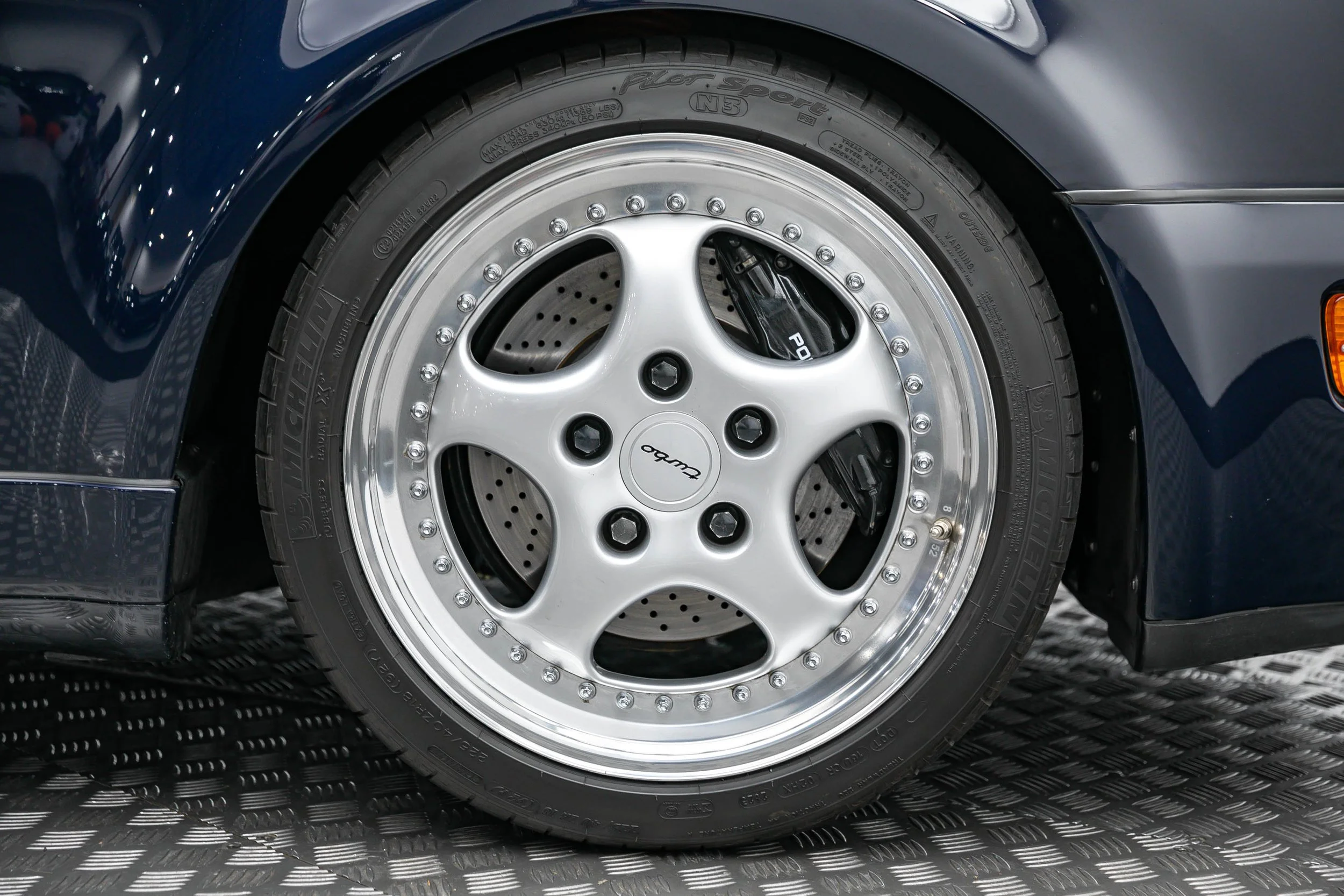 92 964 TURBO (63).jpg