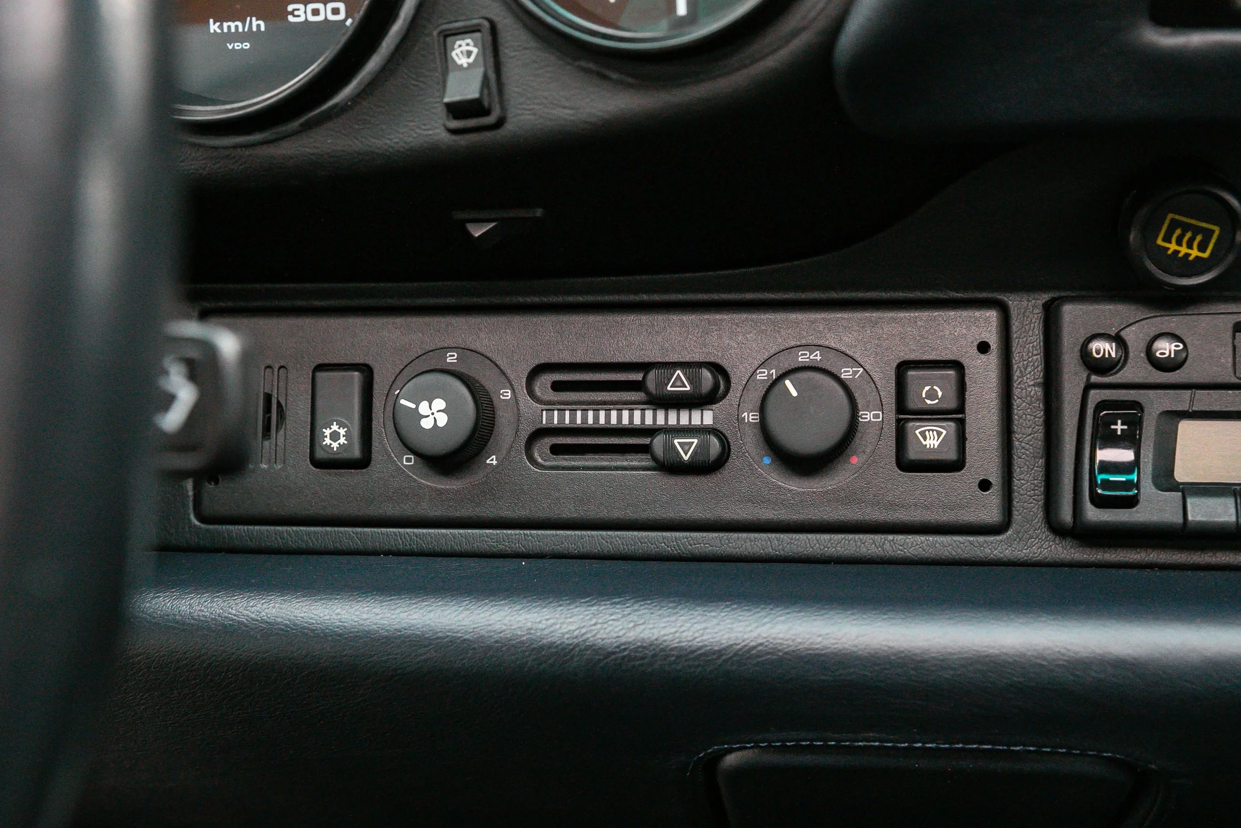 92 964 TURBO (111).jpg