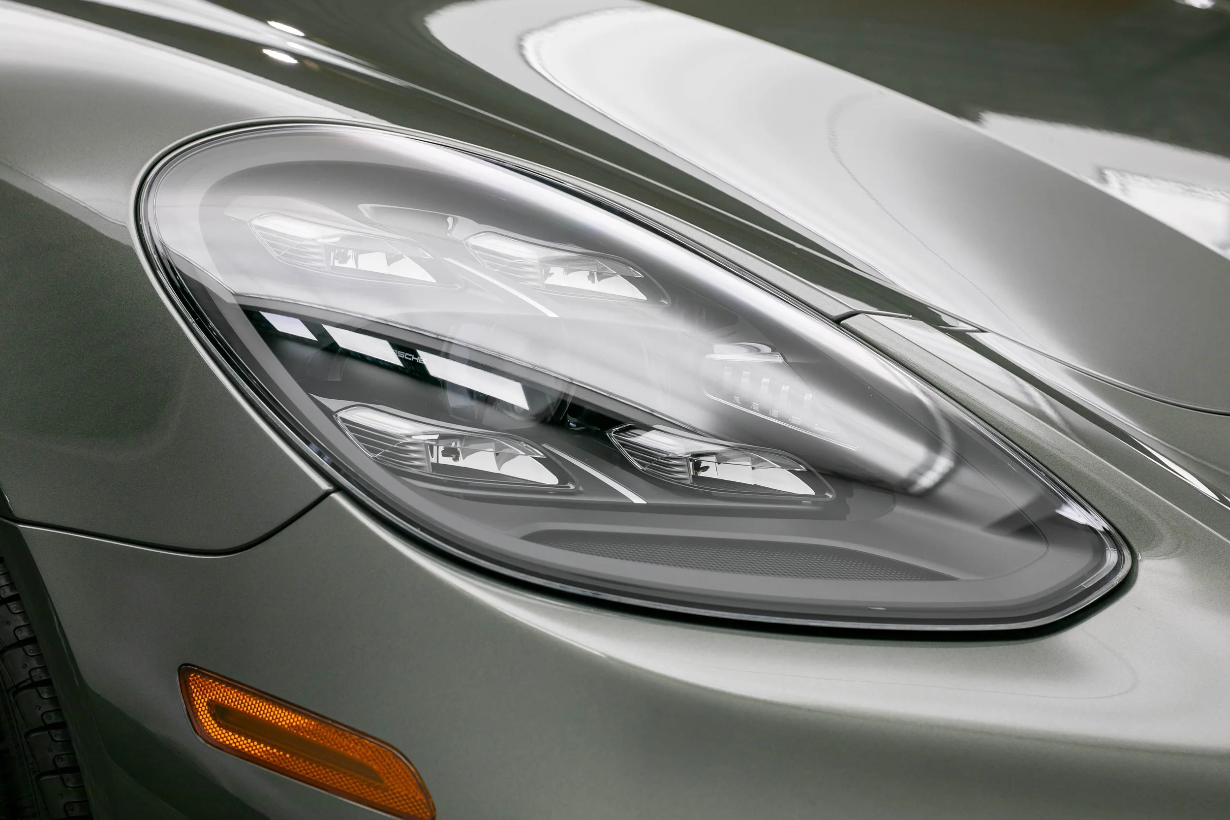 JOELS PORSCHE 1 (49).jpg