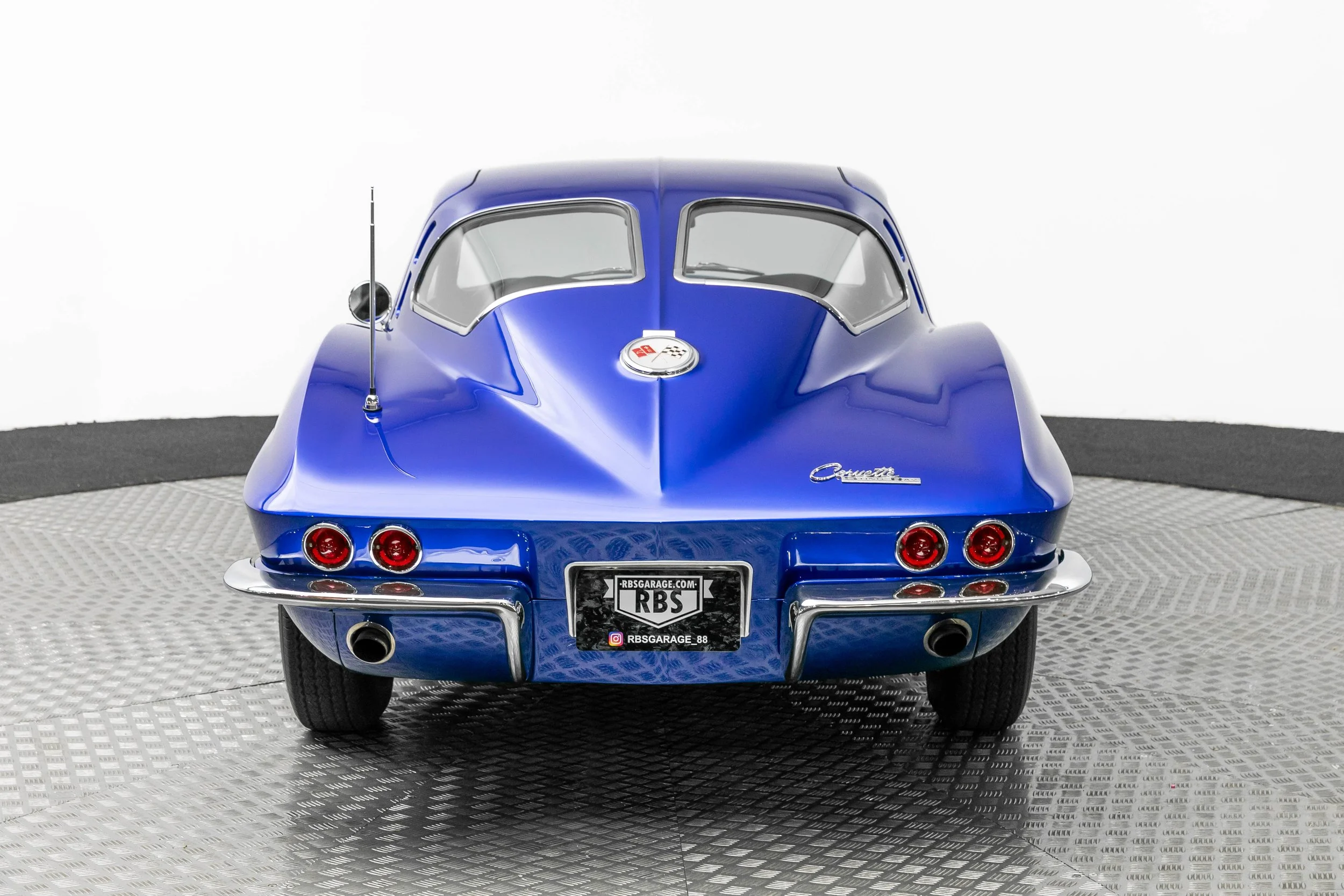 RBS 1963 CORVETTE STINGRAY (2).jpg