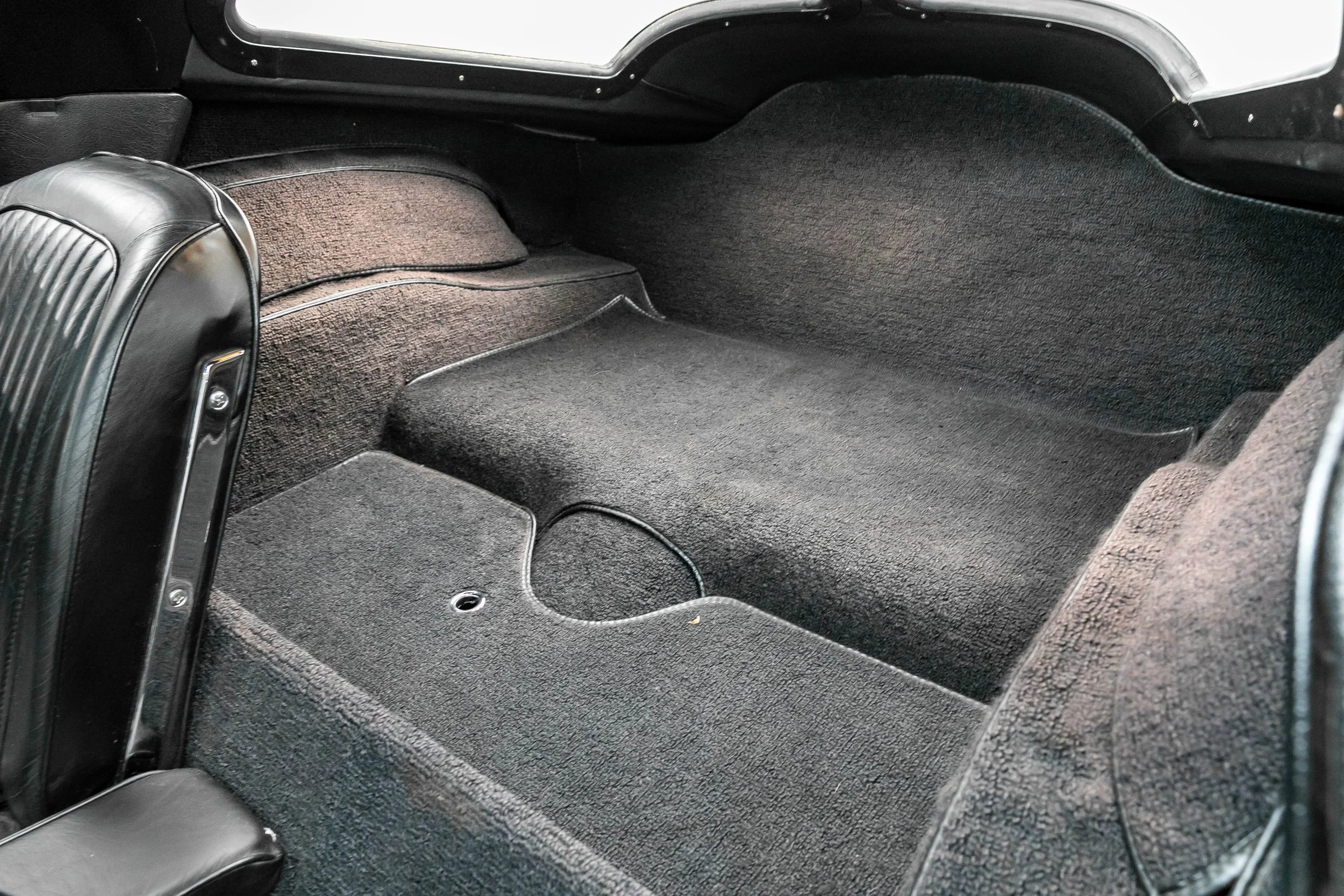 RBS 1963 CORVETTE STINGRAY (72).jpg
