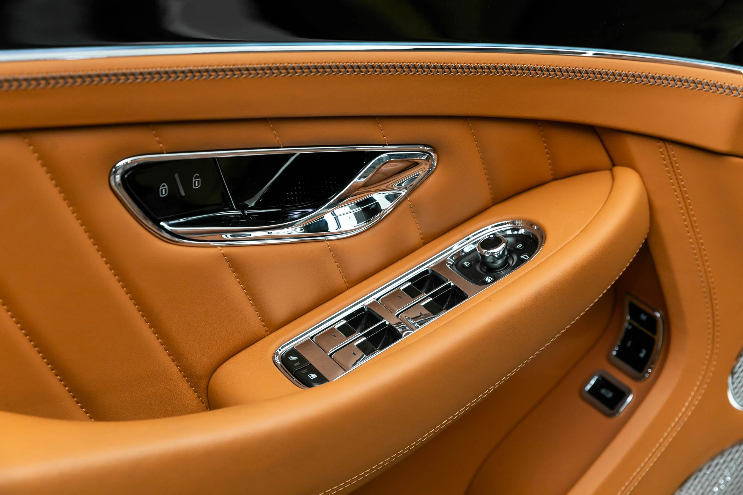 BENTLEY (5).jpg