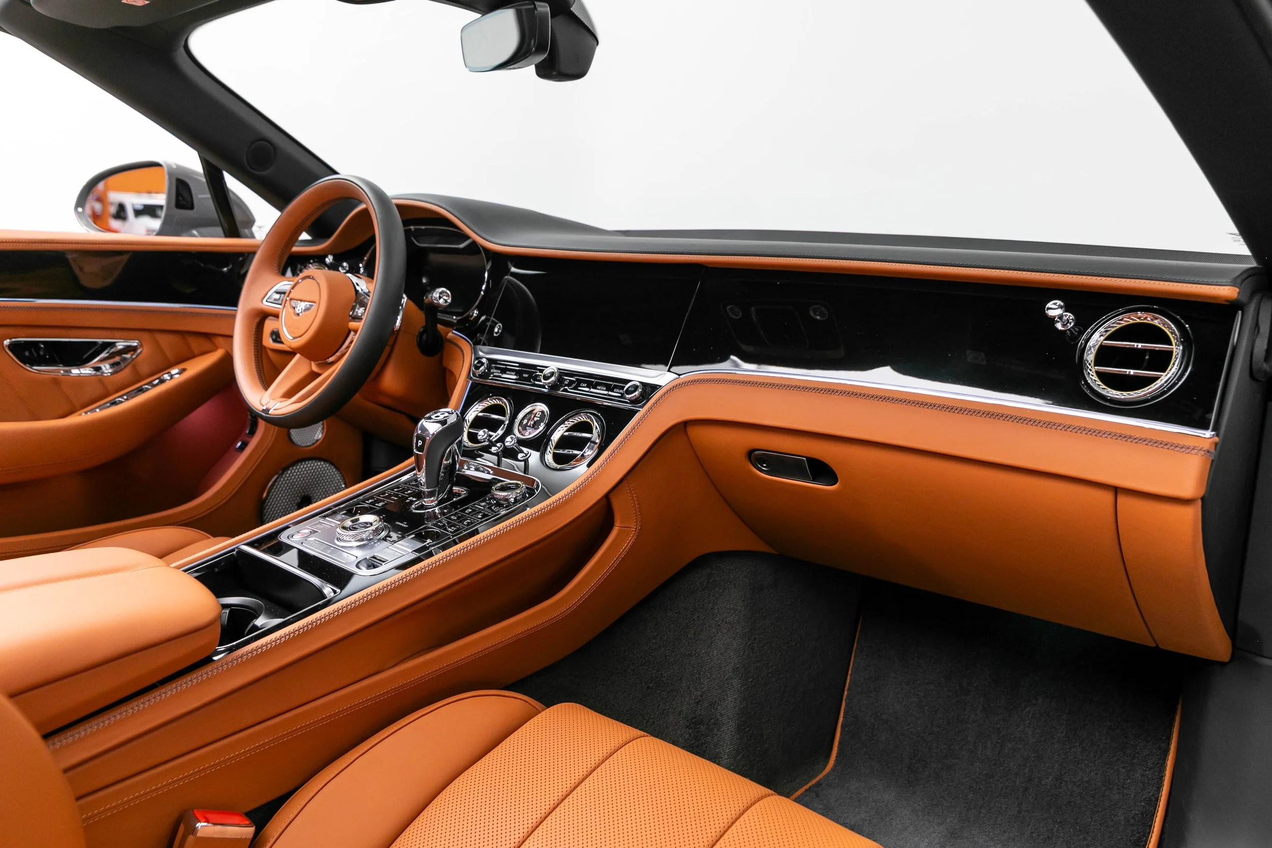 BENTLEY (43).jpg