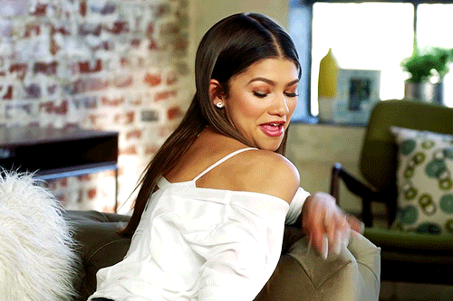 tumblr_nw8tu27R0o1s8lehyo3_500.gif