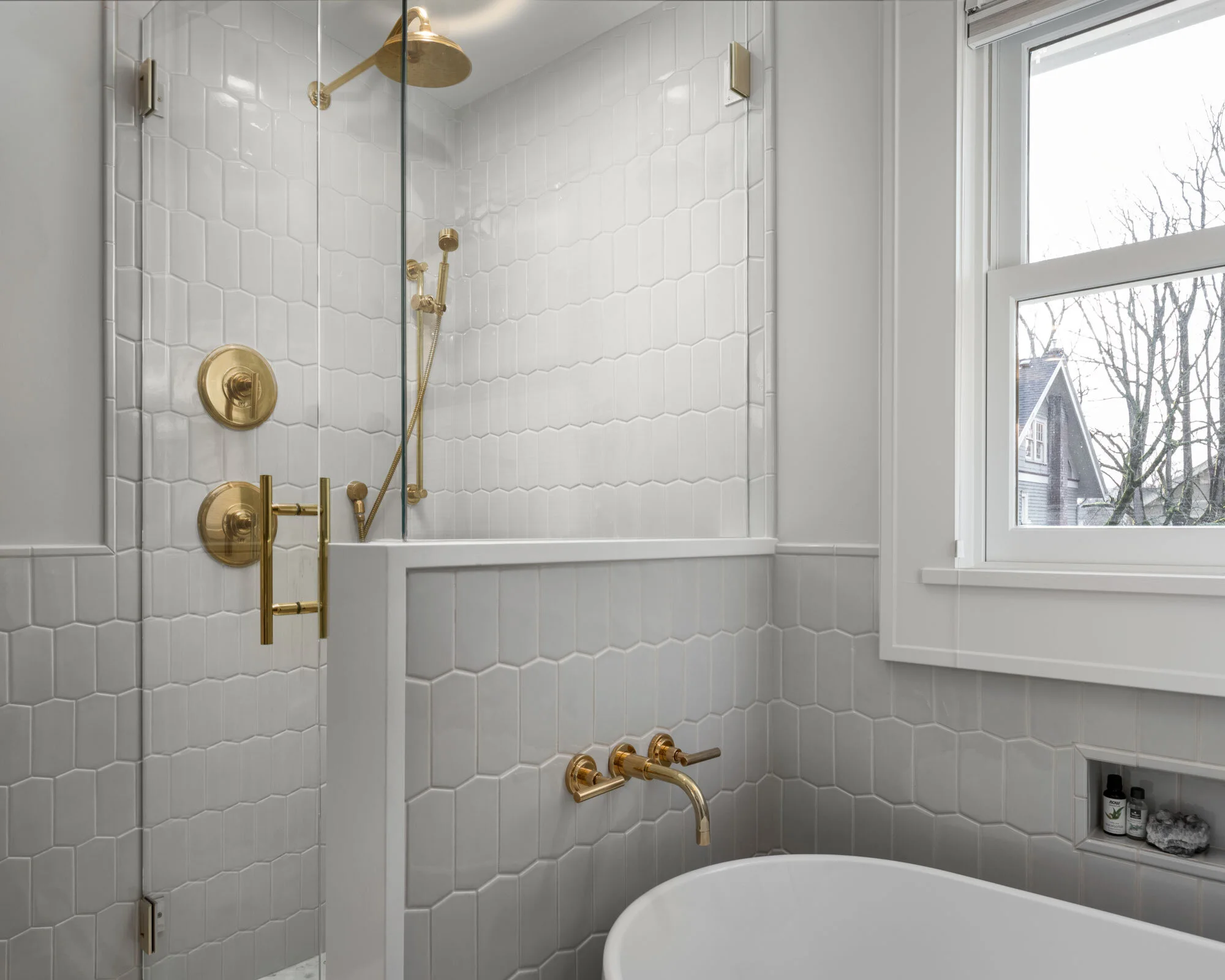 Laurelhurst Bungalow Bath Remodel