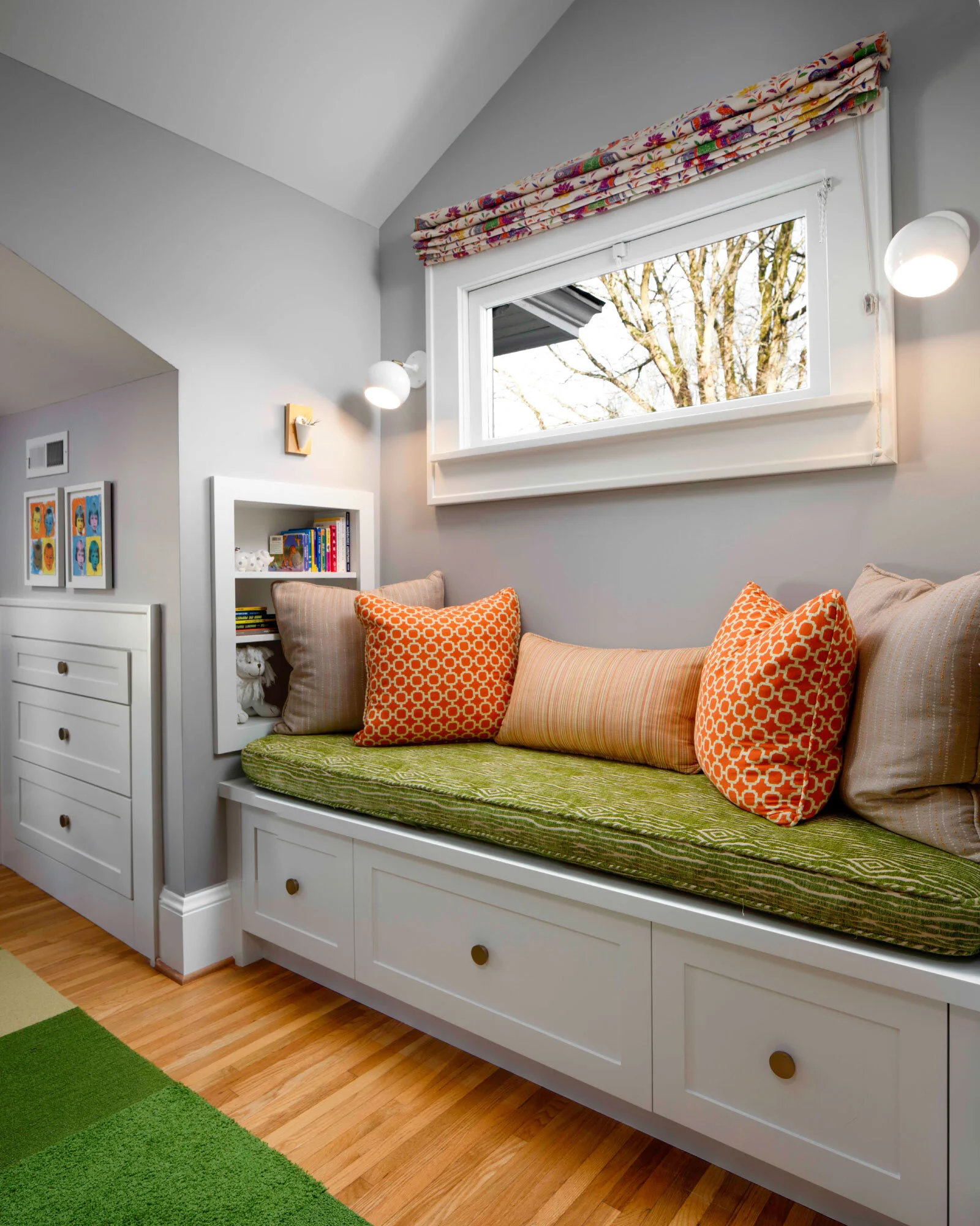 Built-In Bench: Laurelhurst Portland, OR Bungalow Remodel