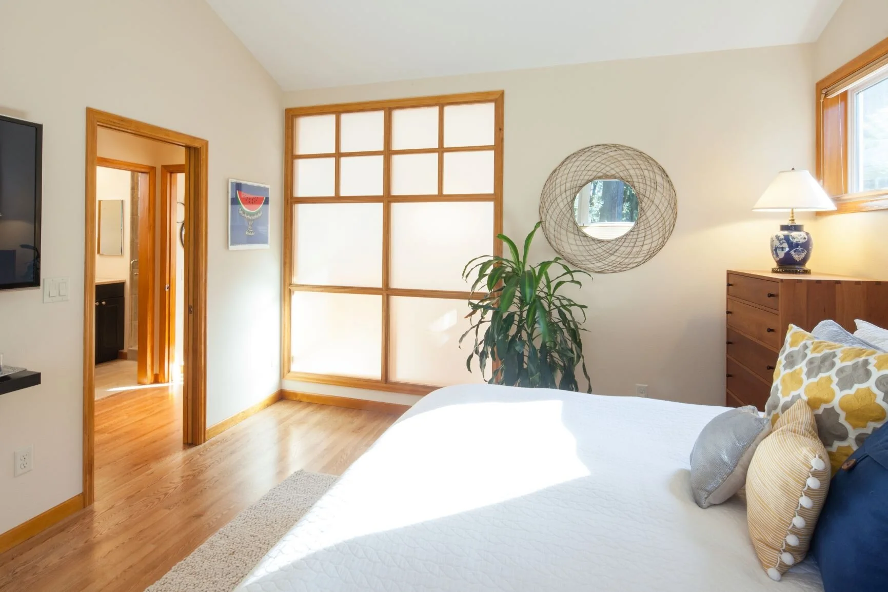 MacMillan Bedroom 2 RFW.JPG