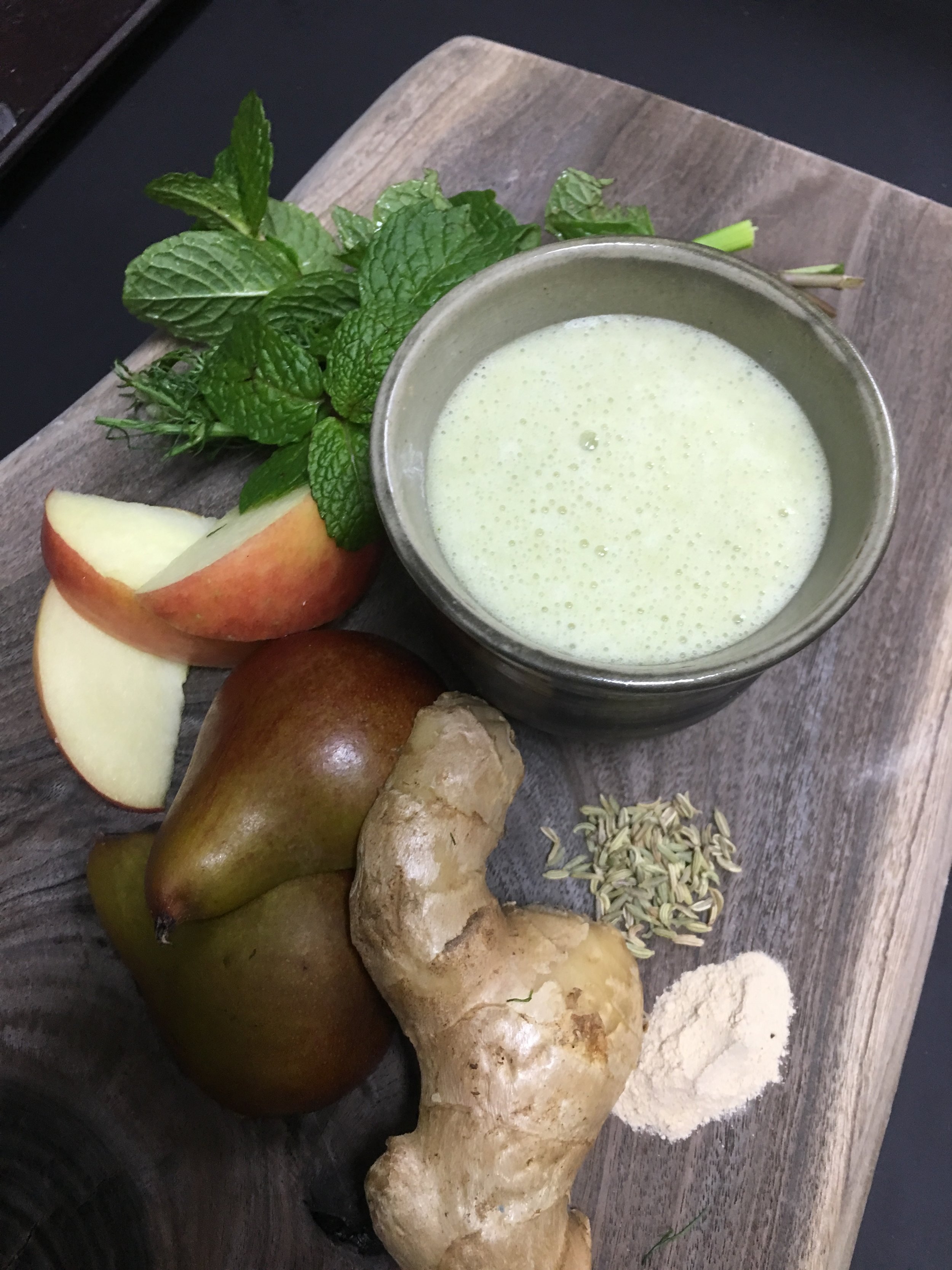 Pear, Fennel, Soy milk, Apple, Mint Smoothie