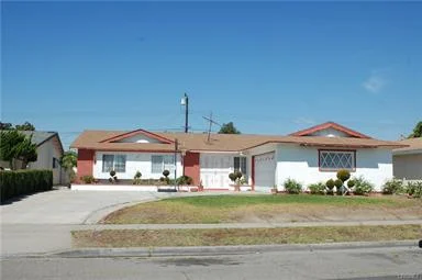 9641 Woodbury Av. - $638,000