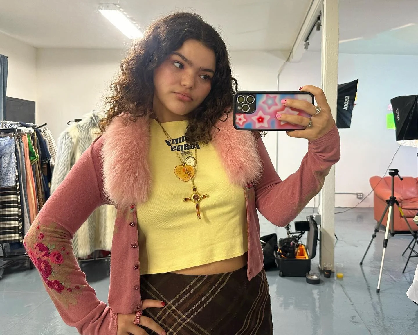 Nikki wearing an Anna Molinari (Blumarine) cardigan at the showroom 💓