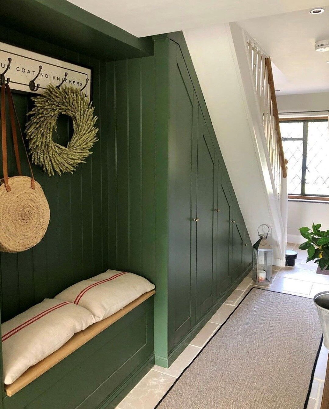 Green and whtie hallway colour idea - IMAGE: @mylands_london
