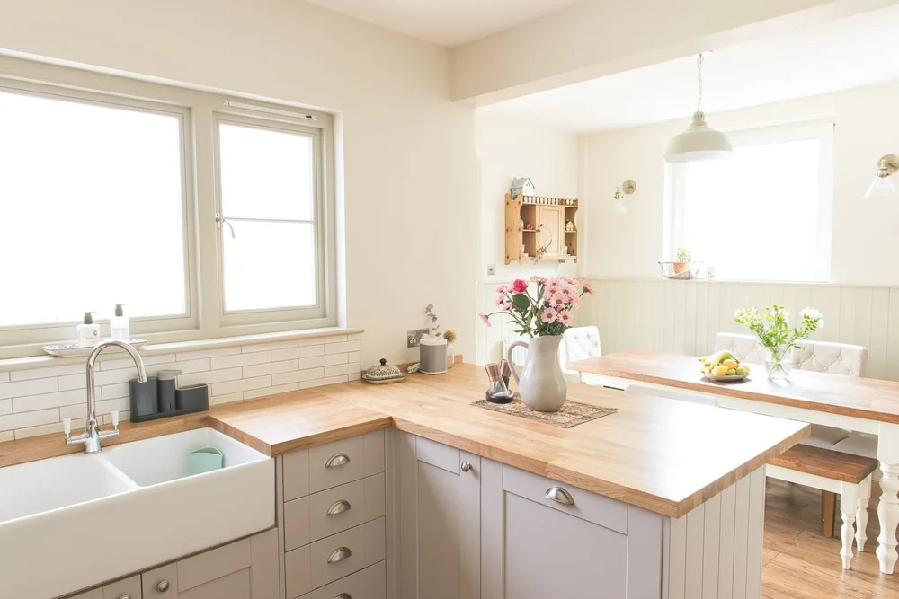 Howdens Kitchen Review are they any good? 100 Honesty Fifi McGee