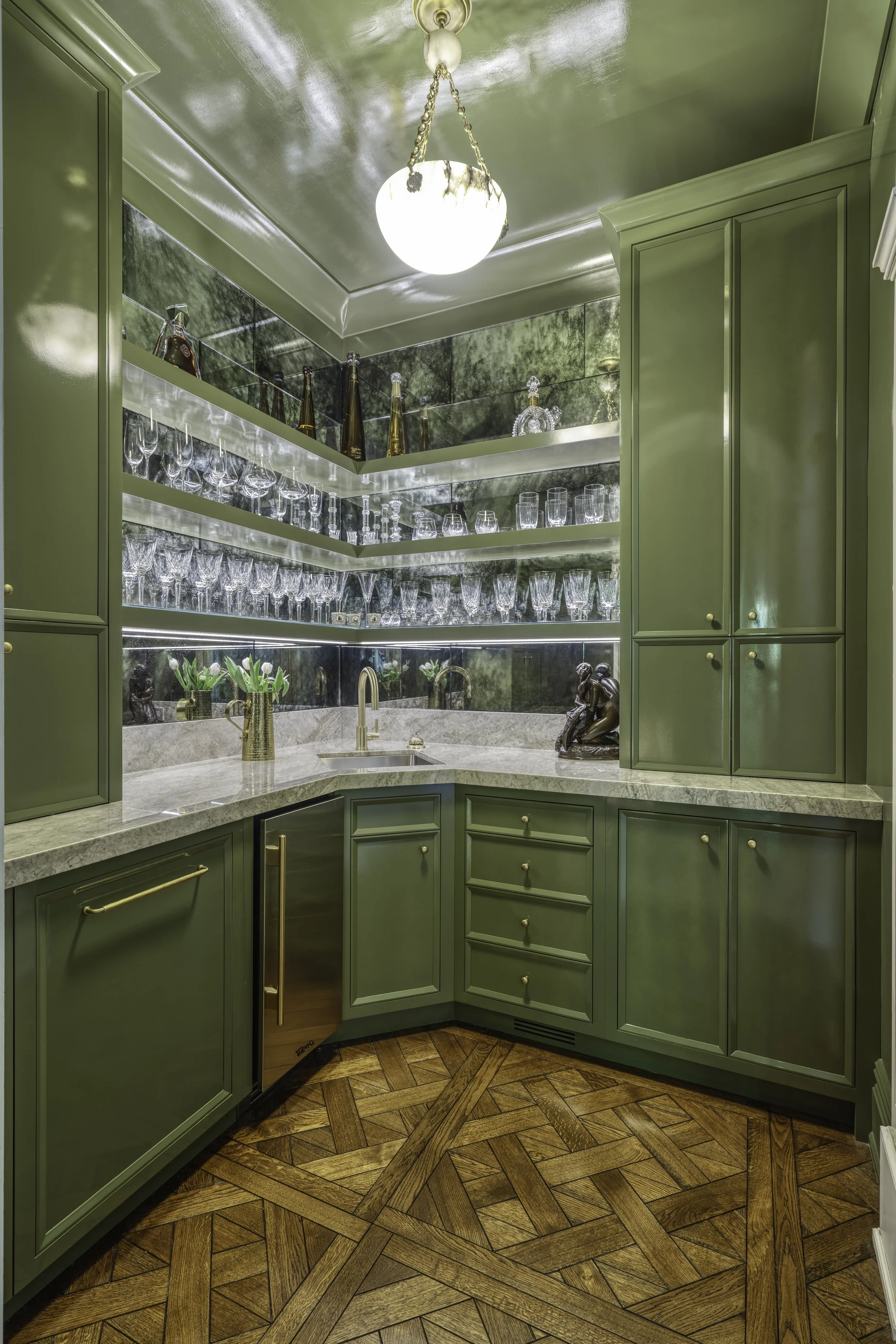 Transitional Kitchen With Contemporary Detailing Kitchen Remodel by Fine Point Cabinetry and Millwork LLC project photo 4