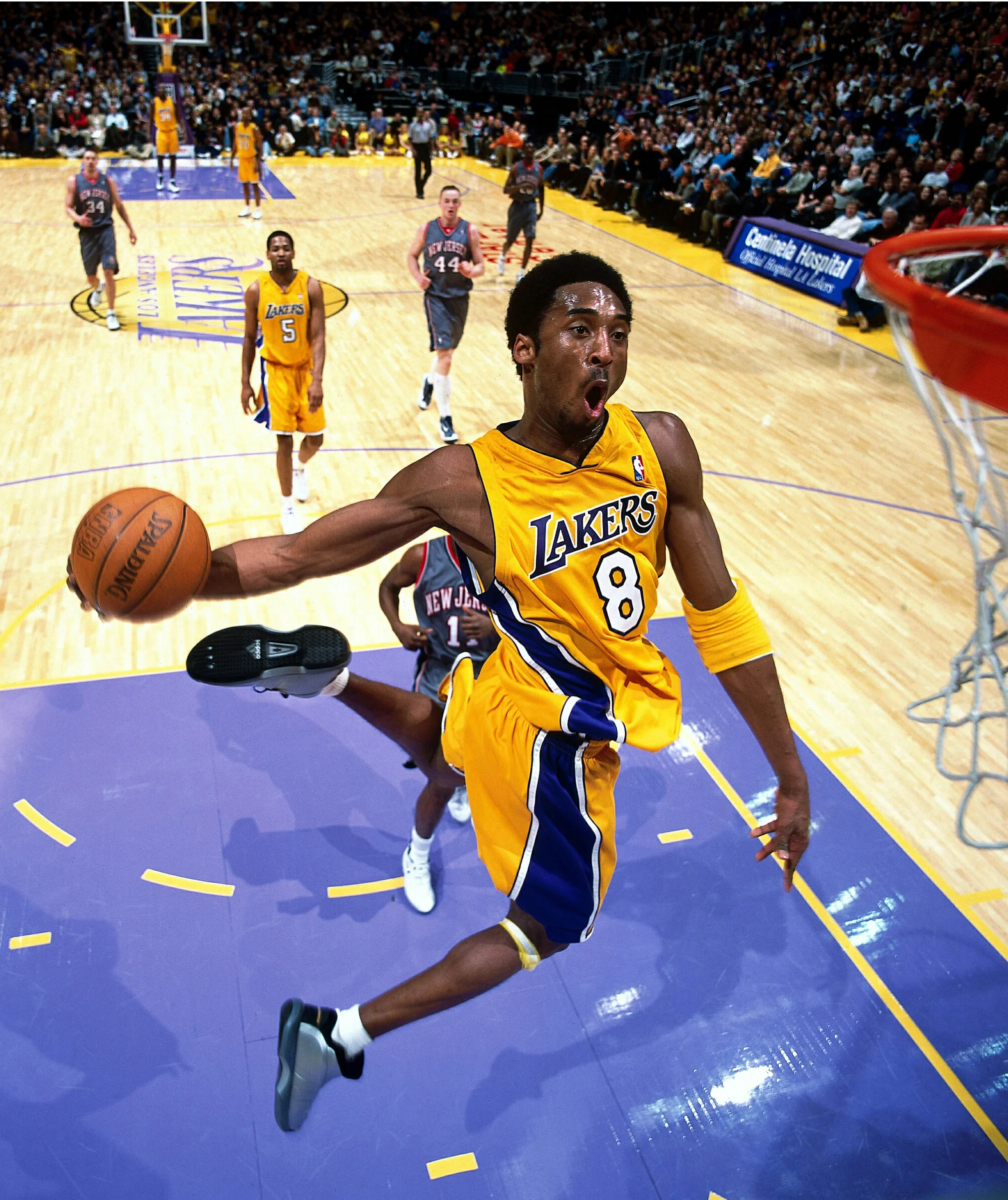 Kobe dunk.jpg