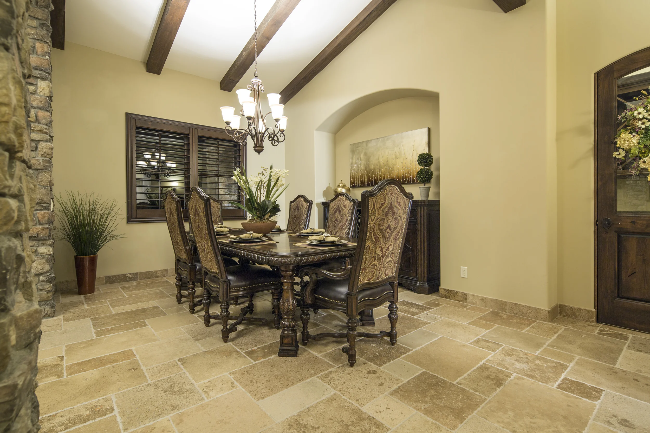 049A1688.573 W Canyon Dining.jpg