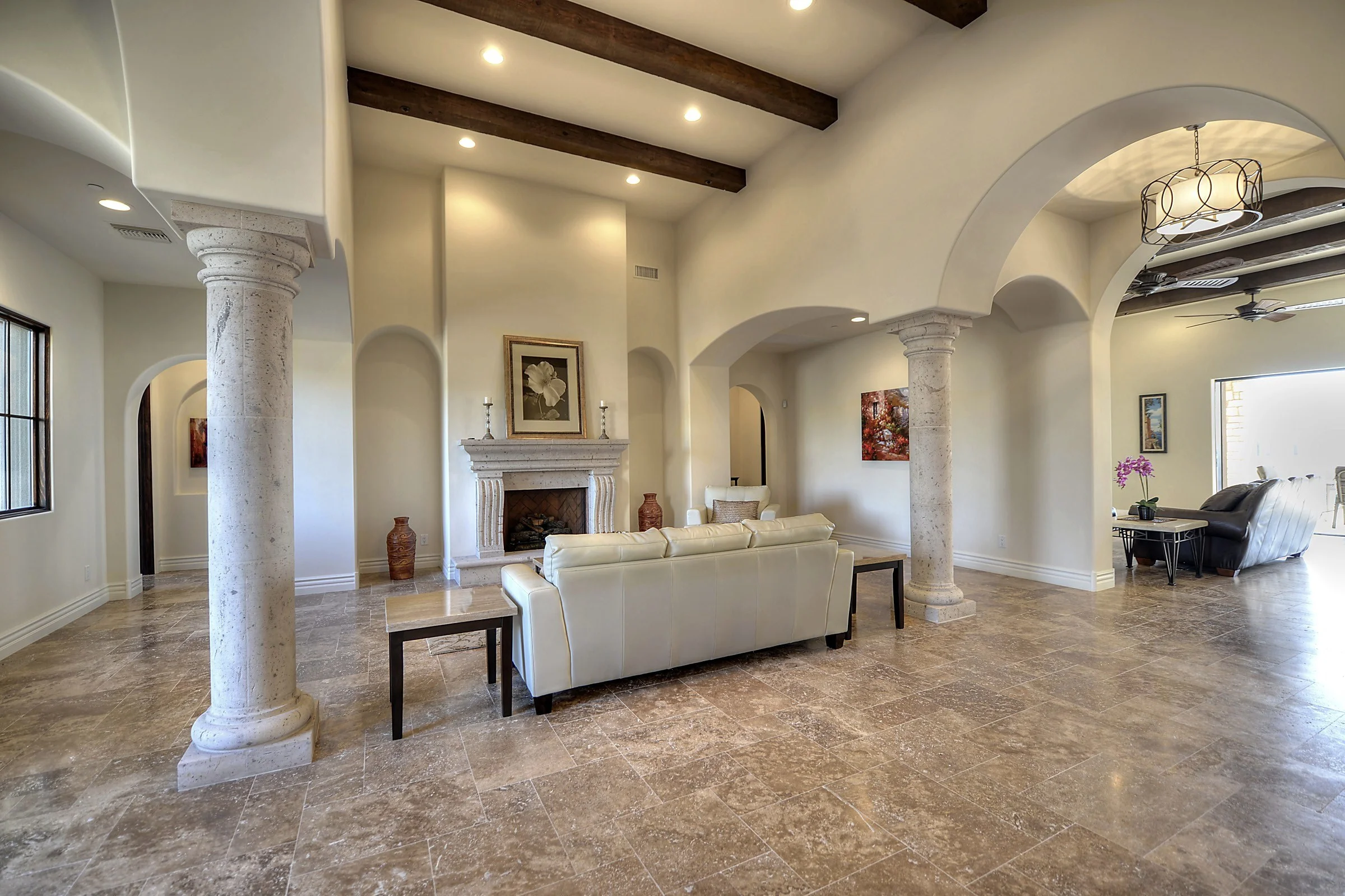 003_Living Room.jpg