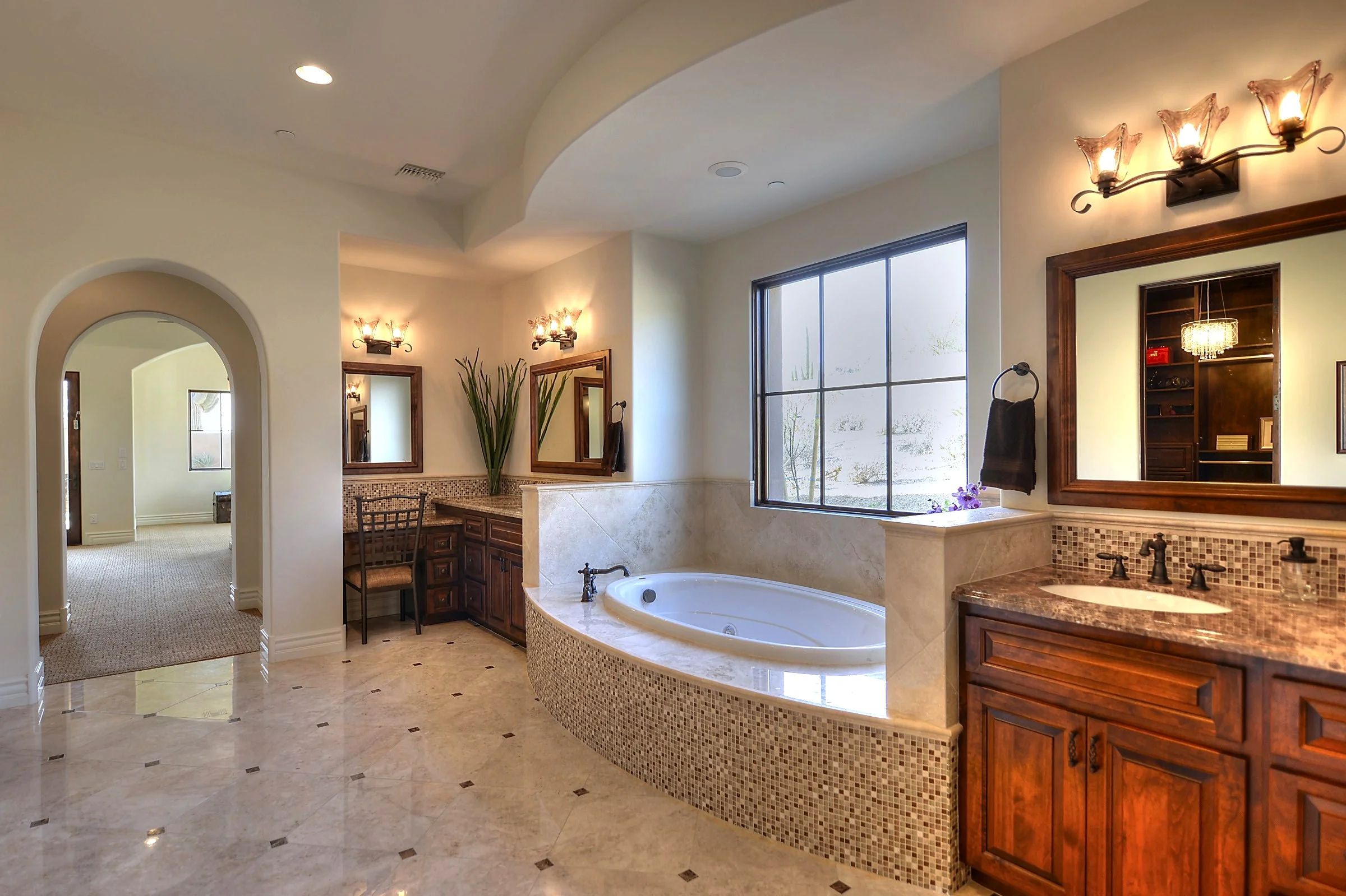 017_Master Bathroom.jpg