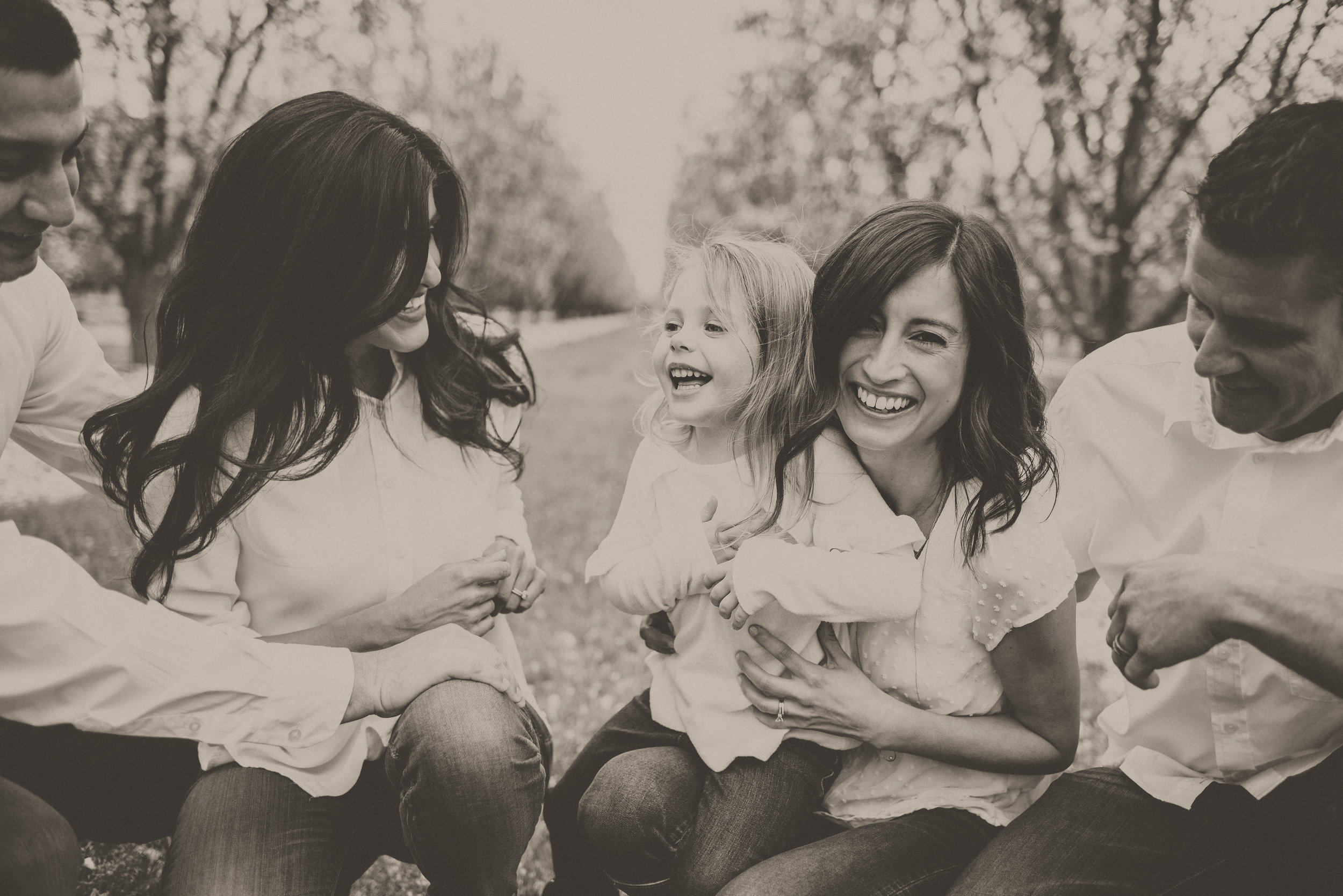 Almond Blossom Family Portraits-64.jpg