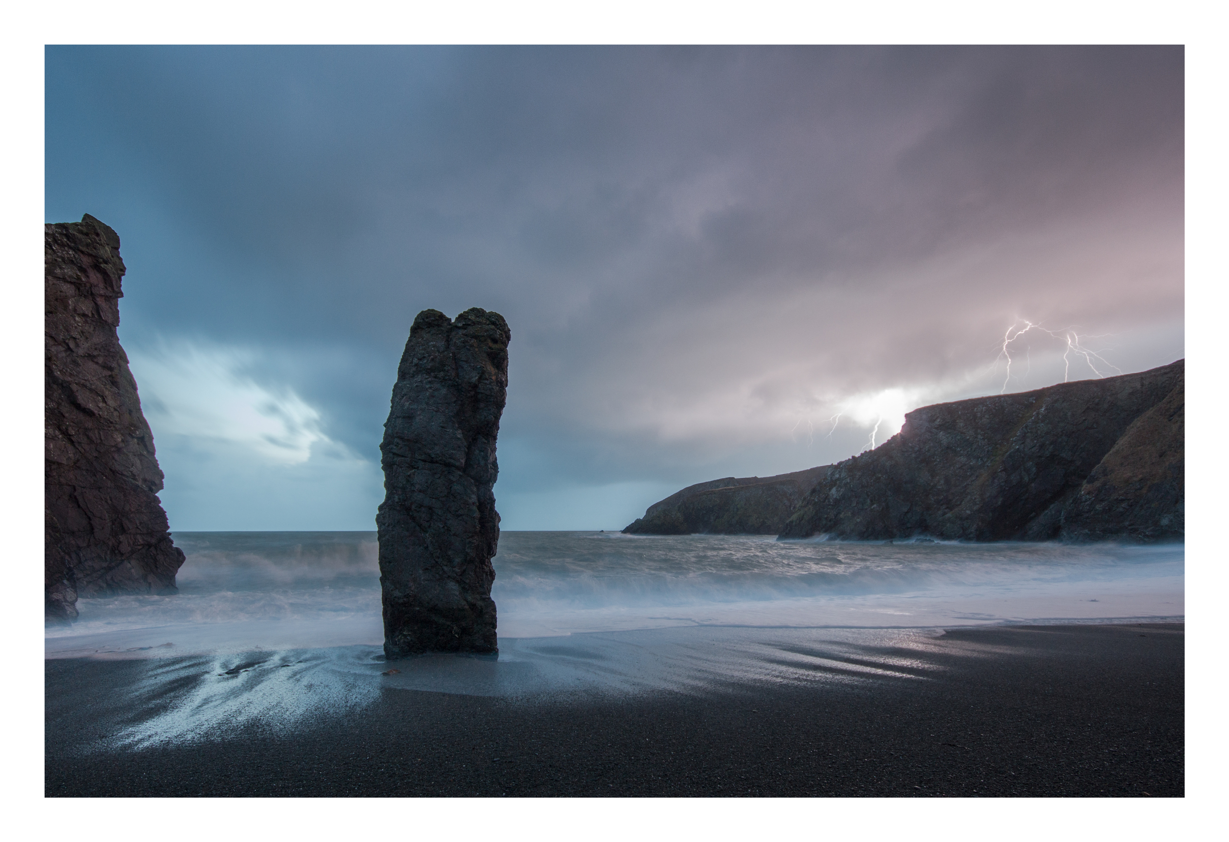 Another Image captured a few minutes after the first one, and one of the few without spray on the lens. 