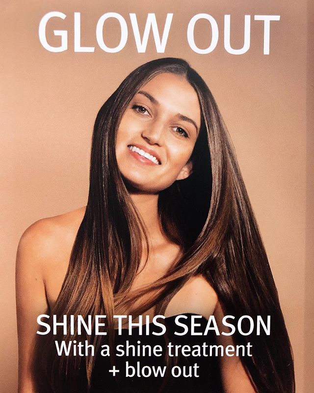 Just because the weather has been dull and drab outside, doesn&rsquo;t mean your hair has to be! Come in for a quick shine treatment to really make those locks stand out ✨
.
.
.
.
.
.
#aveda #styledbyaveda #naturallyderived #smellslikeaveda #avedacol