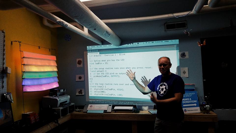 Teaching Arduino at Makerspace Urbana (photo by Jeff Putney)