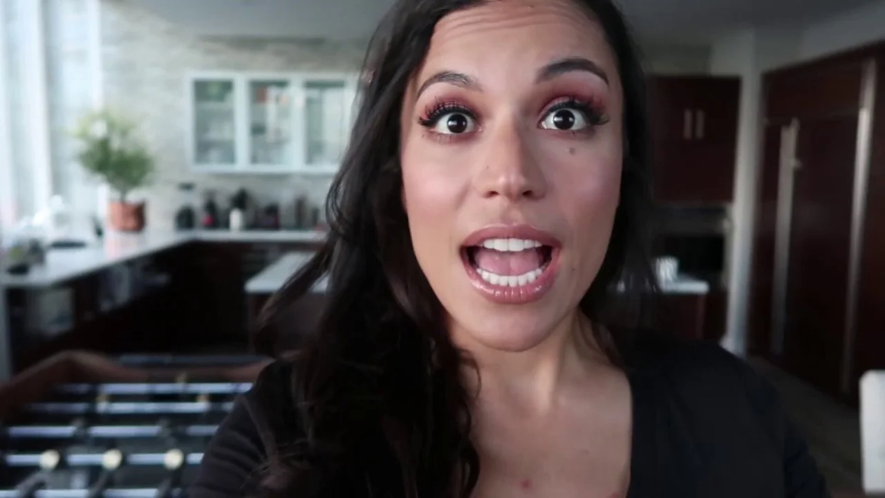 Iliza Shlesinger Talks Girl Logic | Day In The Life #32