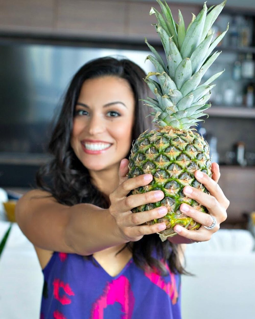 You know I gotta celebrate #NationalPineappleDay 🍍 Hey to all my Pi&ntilde;as!!