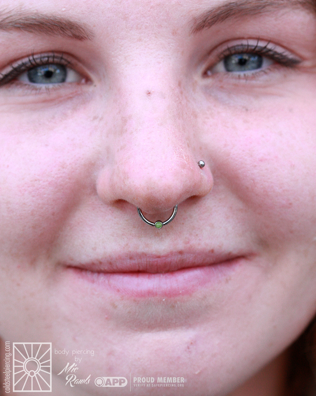 Fresh septum piercing for this cutie patootie featuring a little jade bead from Industrial Strength, it looks so great with her hair!