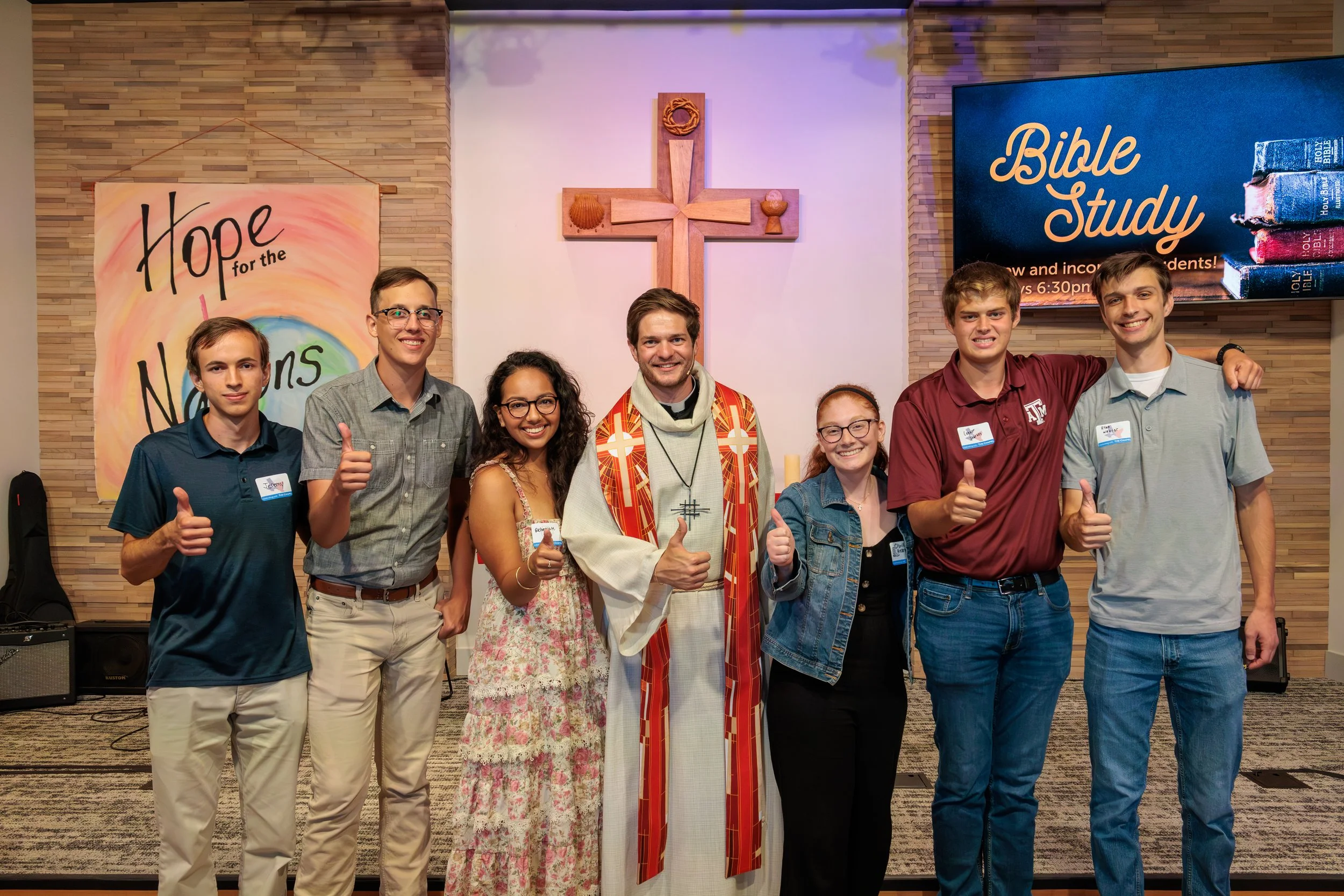 Pastor Daniel Installation65_.jpg