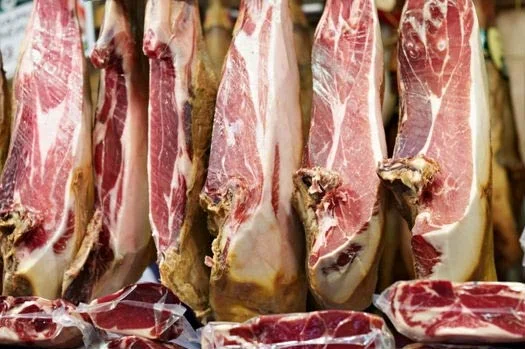 frozen-pork-carcass-828447.jpg